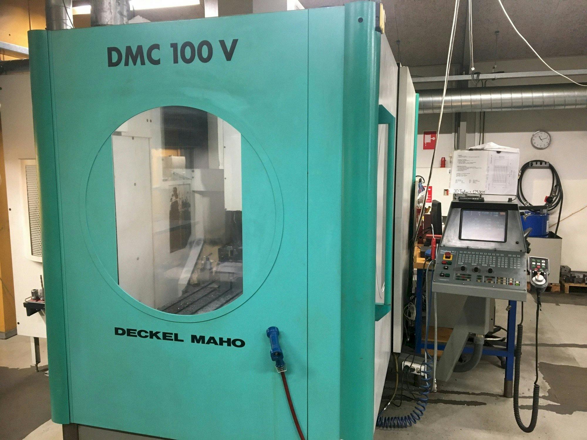 Vista Frontal  da DECKEL DMC 100V  máquina