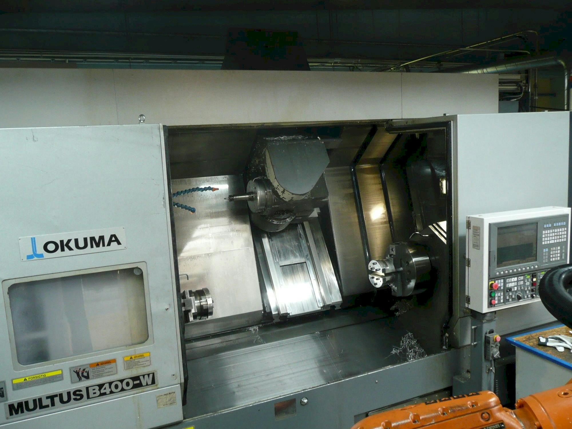 Vista Frontal  da Okuma MULTUS B400-W  máquina