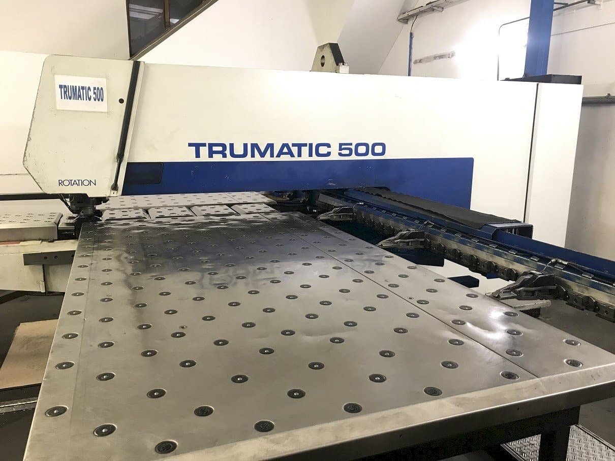 Vista Frontal da Trumpf Trumatic 500R máquina