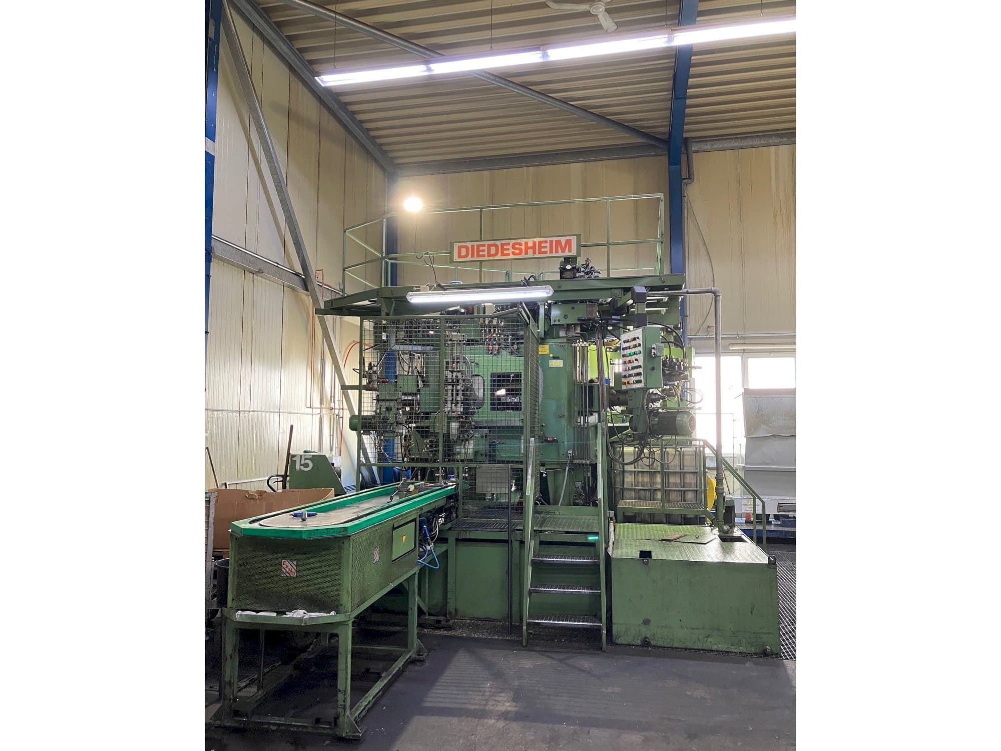 Vista Frontal da DIEDESHEIM Diamat 70-6 máquina
