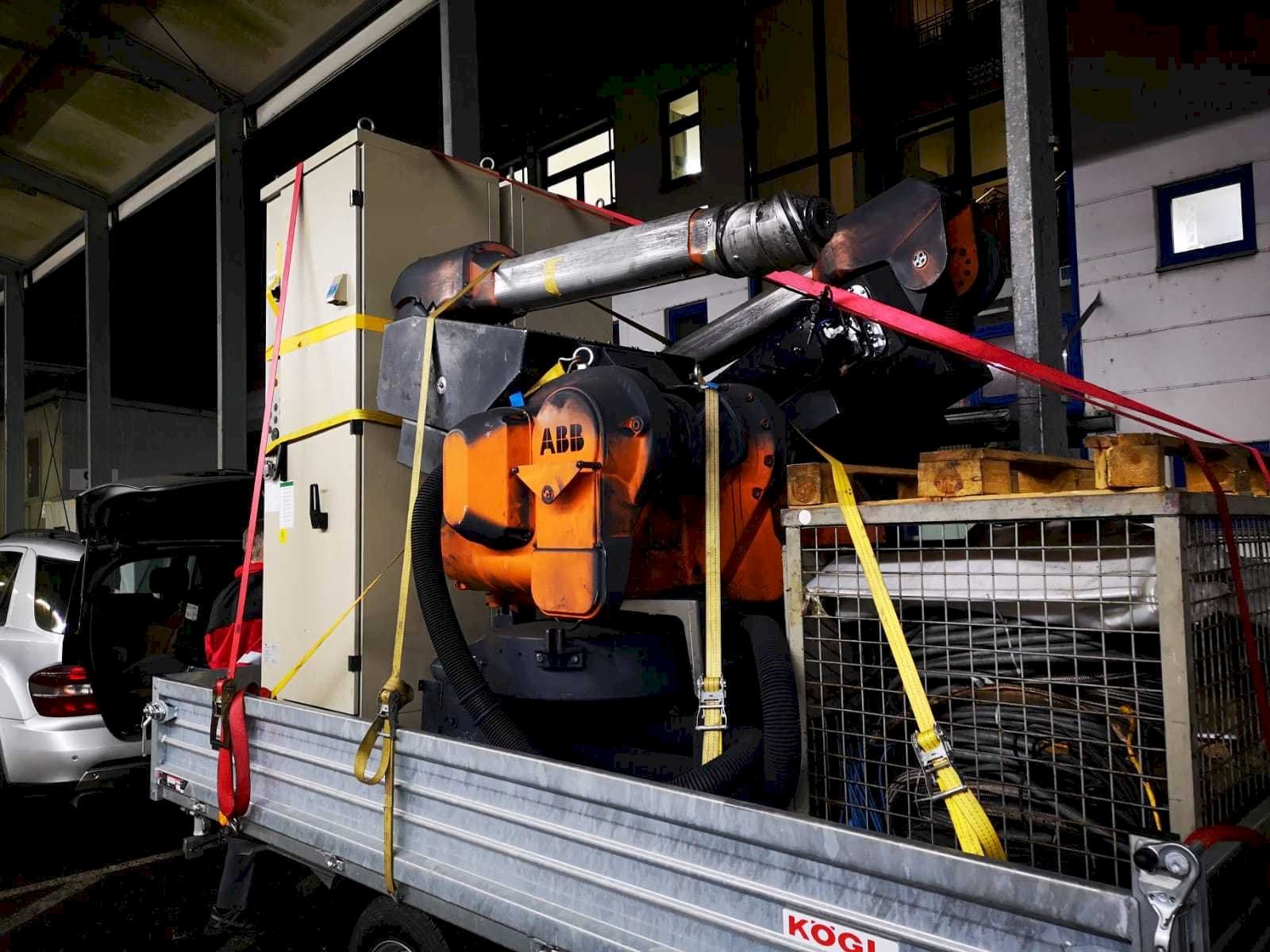 Vista Frontal da ABB IRB 5400 máquina