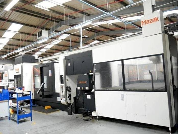 Vista Frontal da Mazak INTEGREX i-400 ST máquina