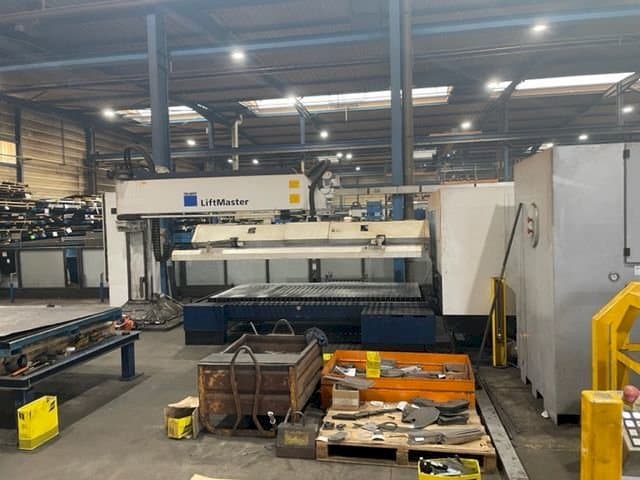 Vista Frontal da Trumpf Trulaser 3030 máquina