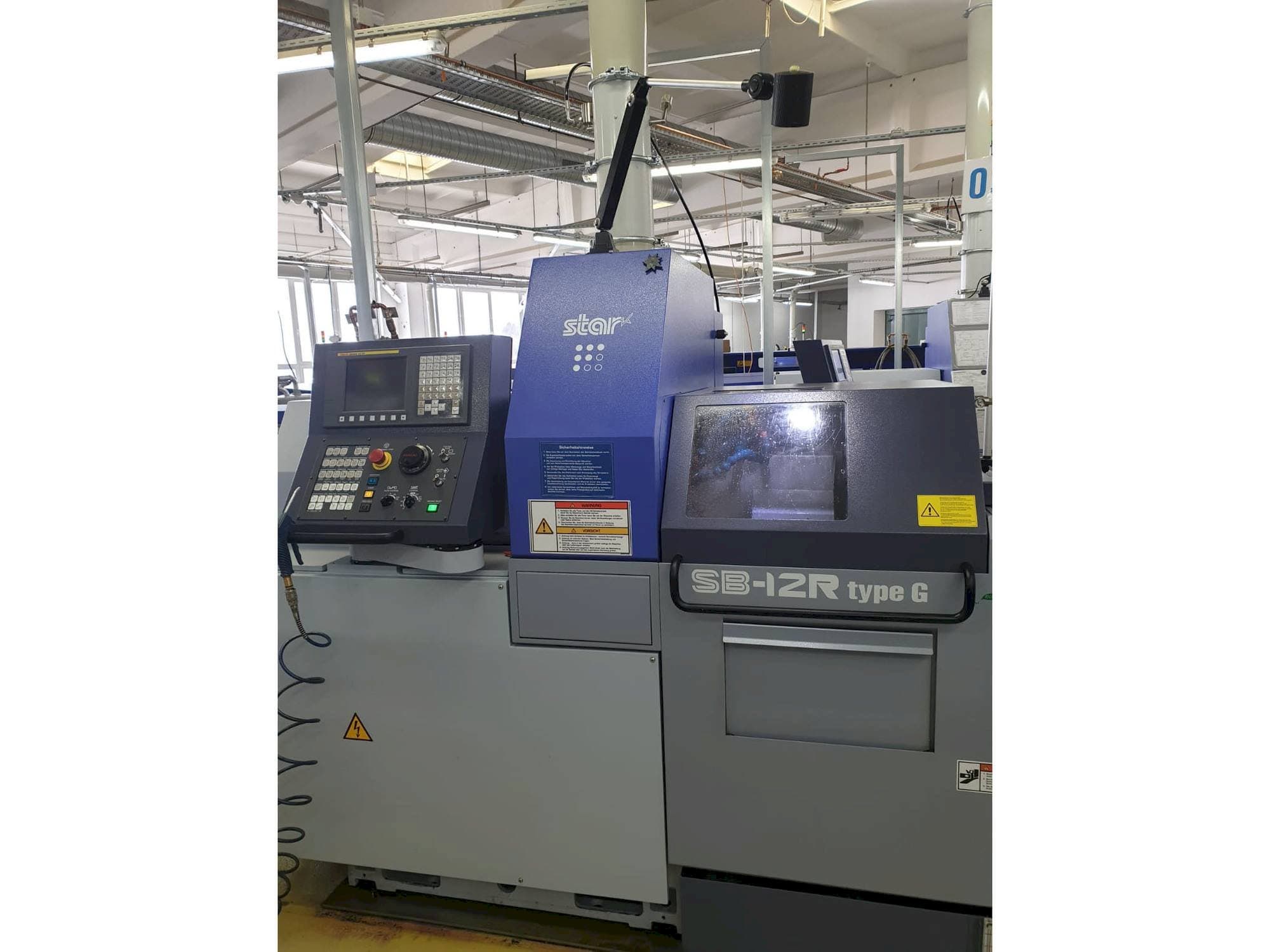 Vista Frontal da Star SB12 RG máquina