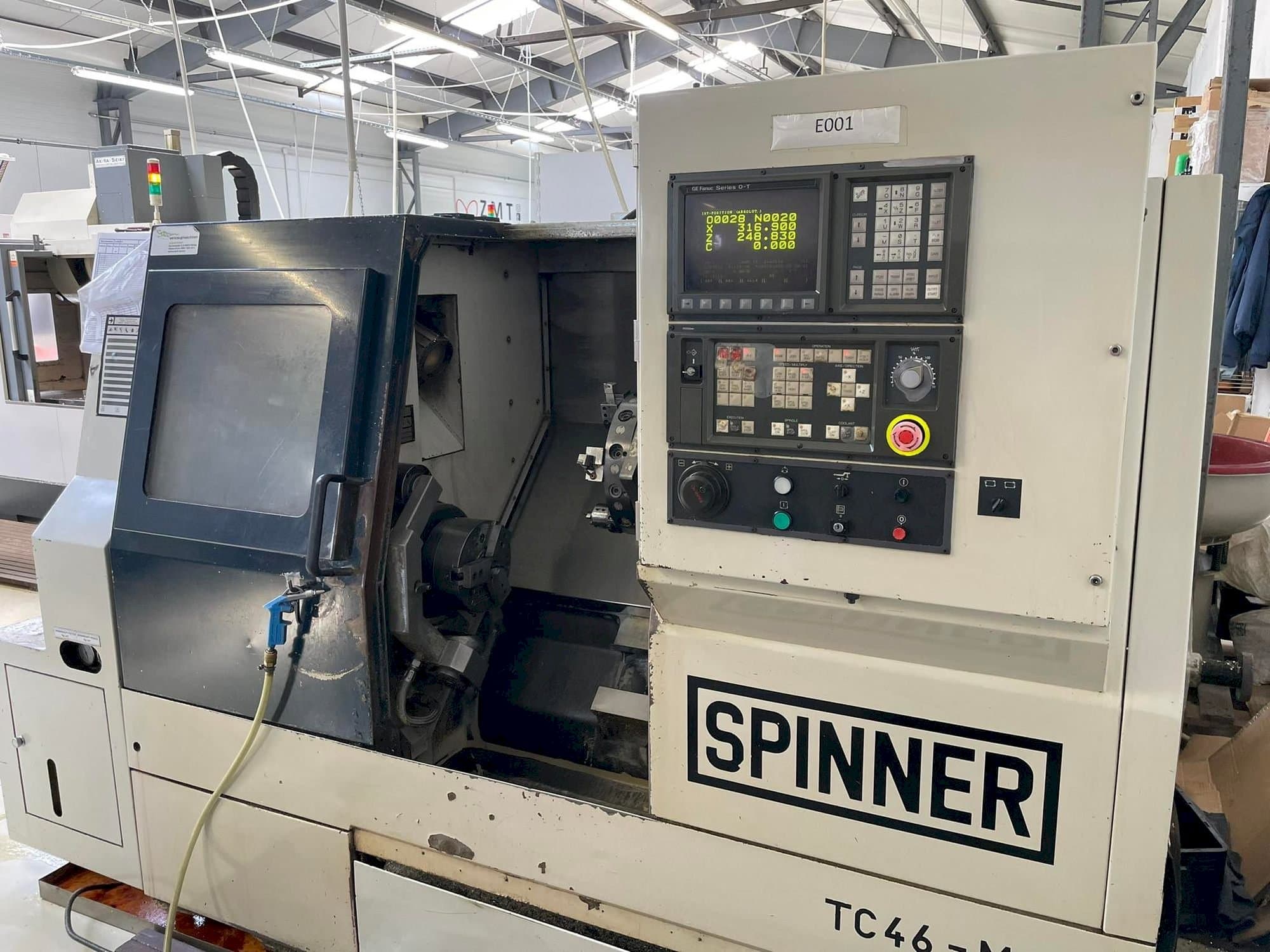 Vista Frontal da SPINNER TC46 MC máquina