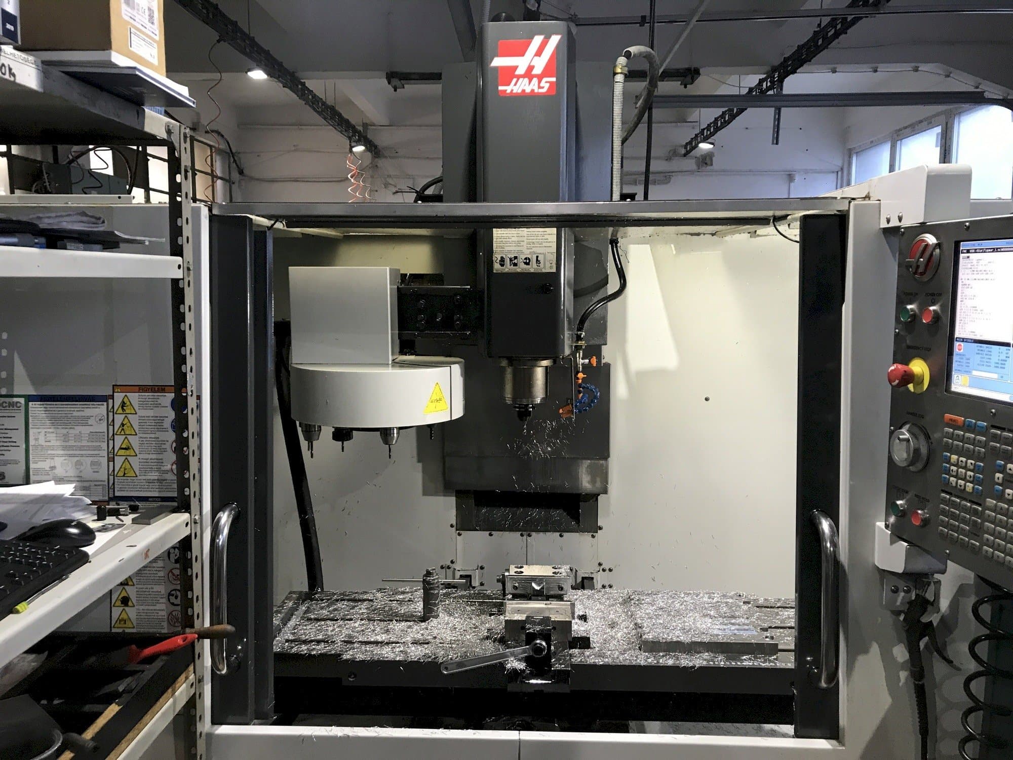 Vista Frontal da HAAS TM-3P máquina