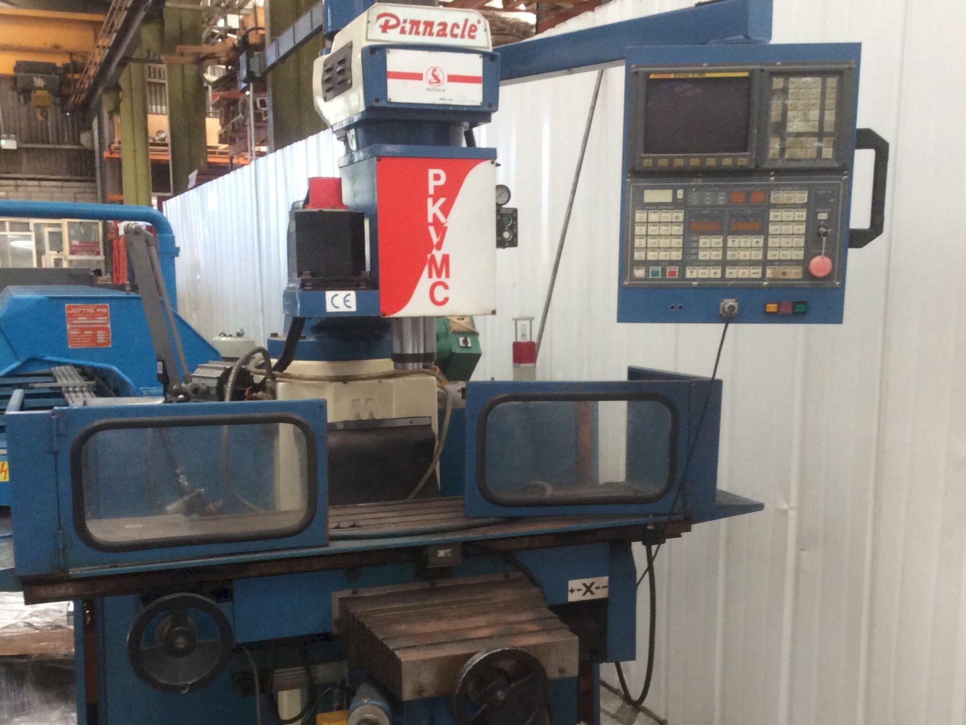 Vista Frontal da Pinnacle PKVMC máquina