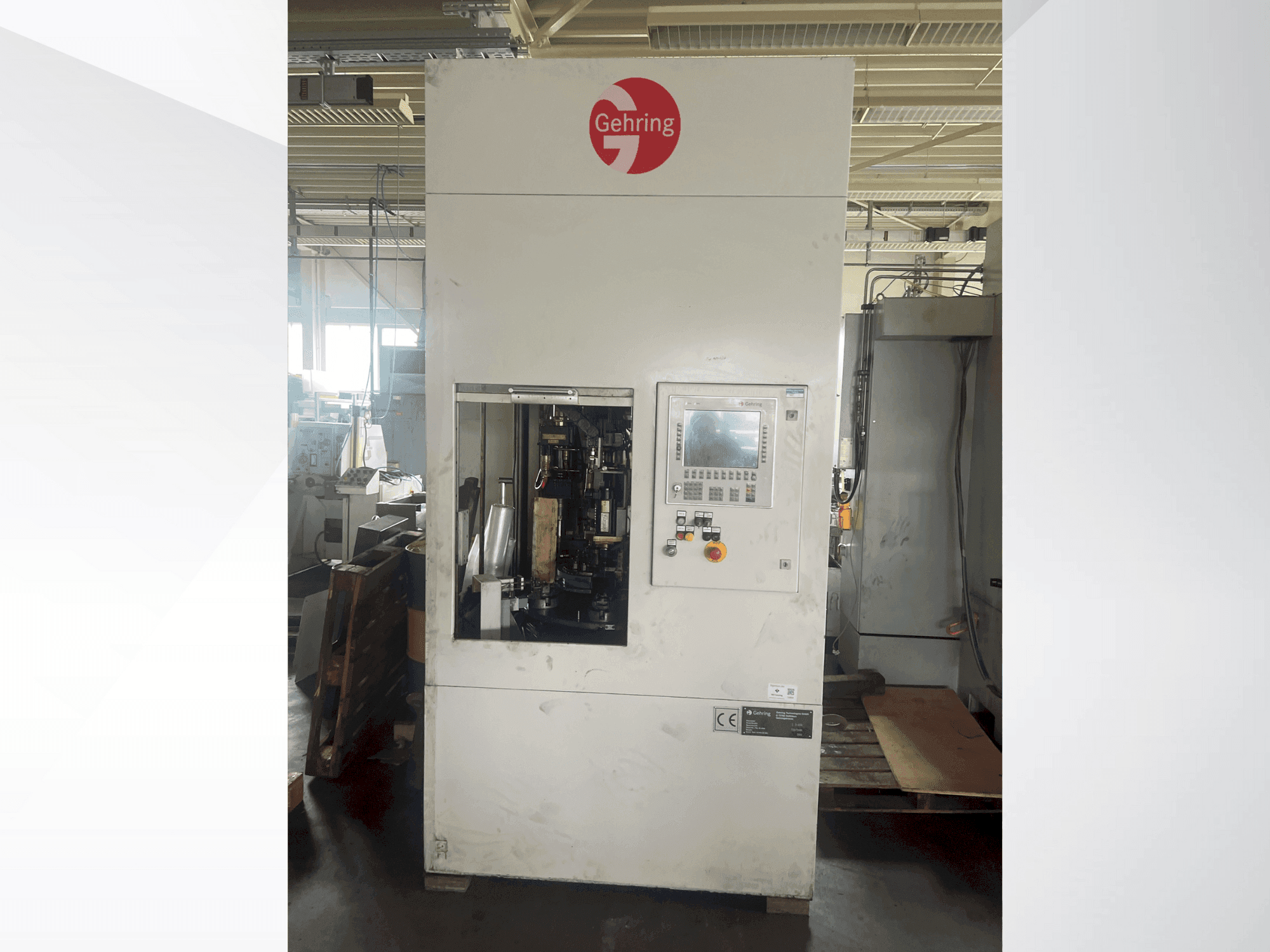 Vista Frontal da GEHRING L2-630 máquina