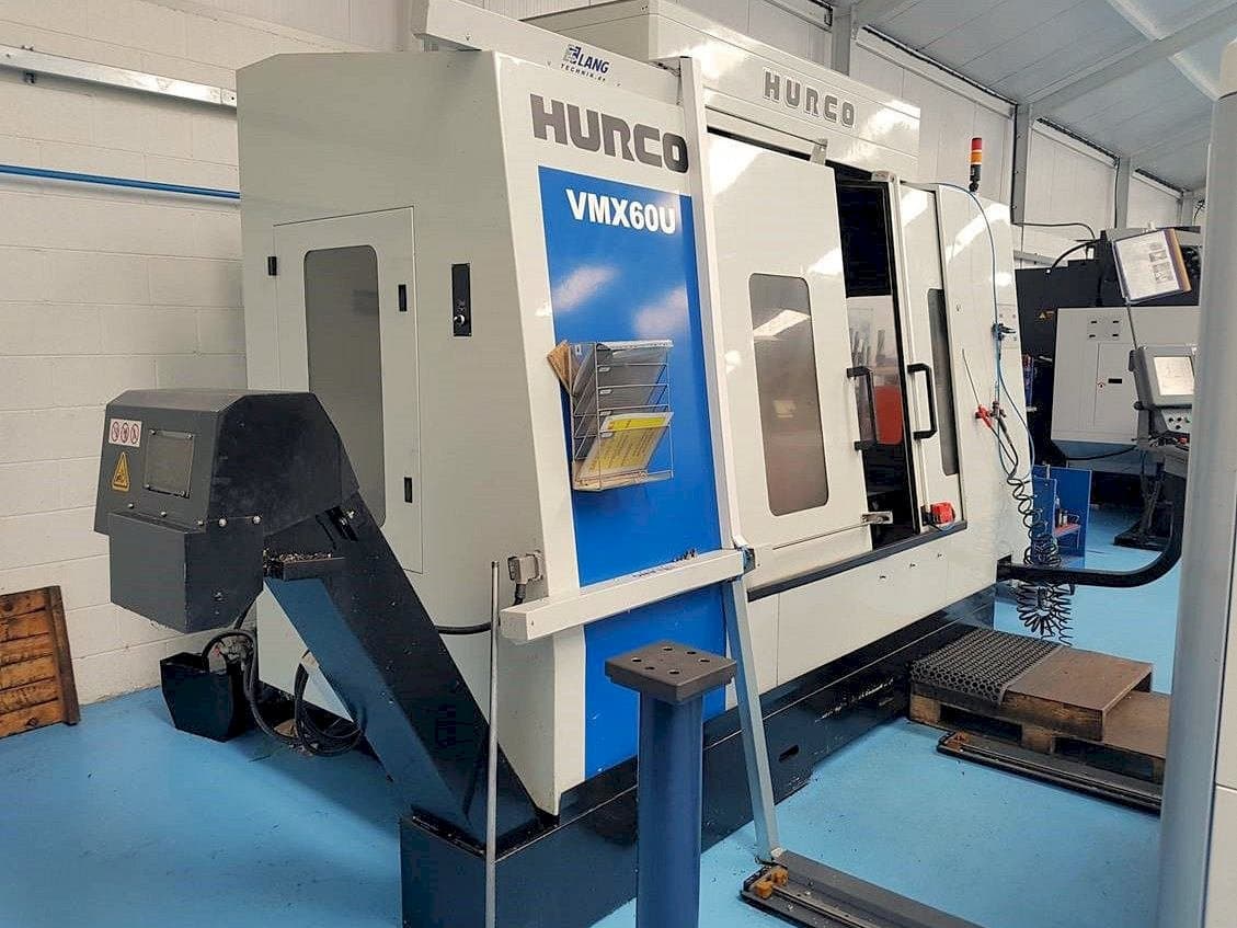 Vista Frontal  da Hurco VMX 60U  máquina