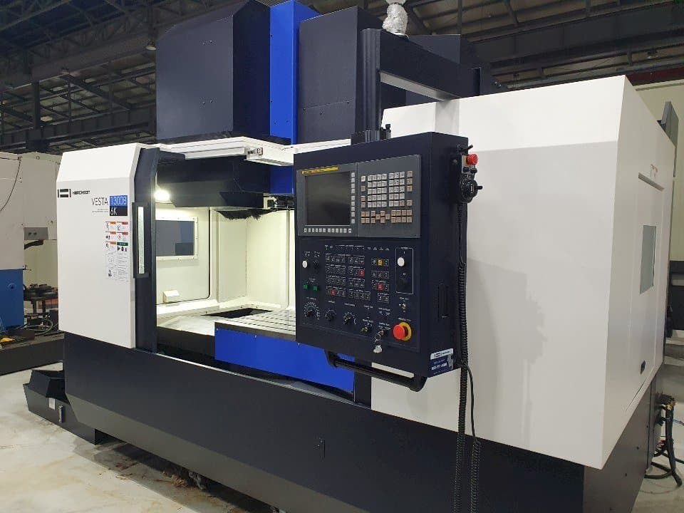 Vista Frontal da HWACHEON VESTA-1300B máquina