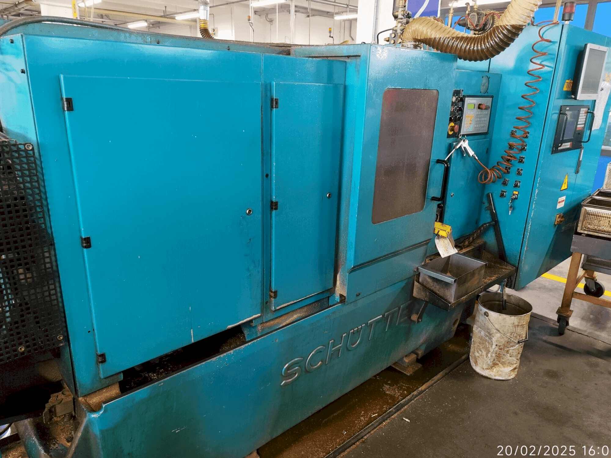 Vista Frontal da Schütte SE16 máquina