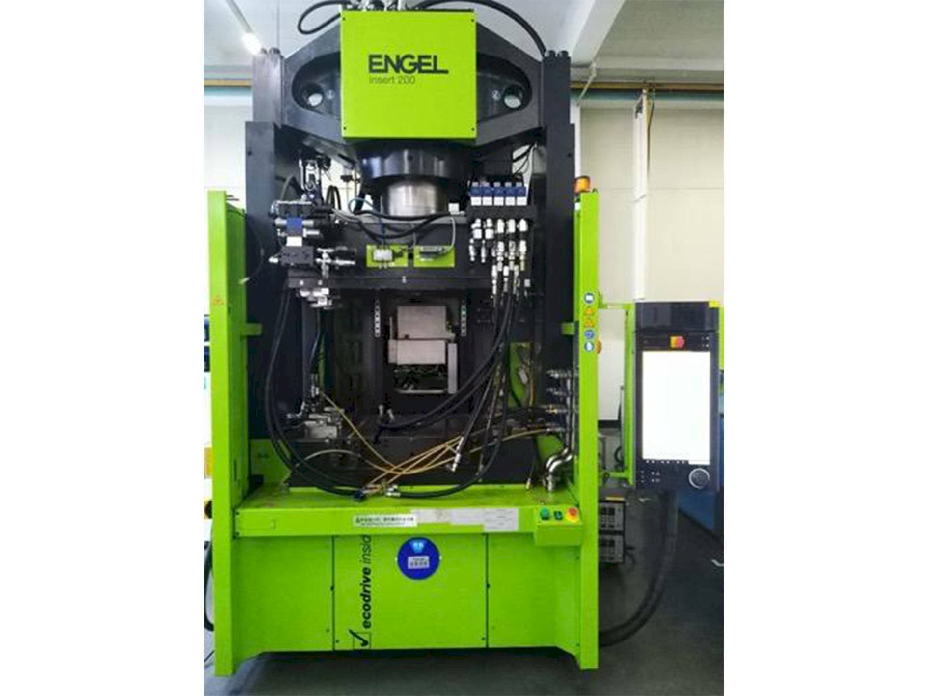 Vista Frontal da ENGEL insert 1350H / 200 with MuCell máquina