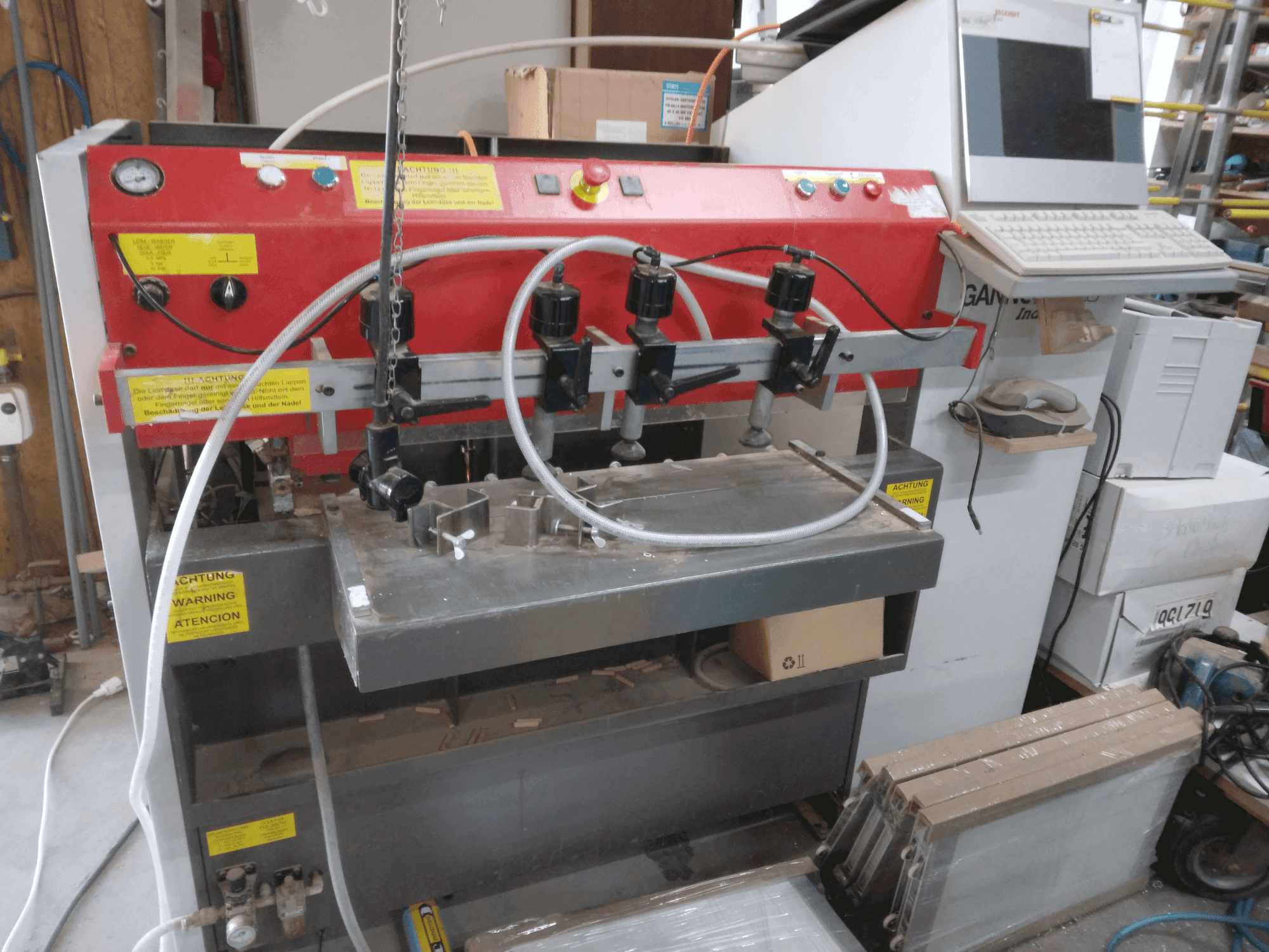 Vista Frontal  da GANNOMAT Index Logic T70  máquina