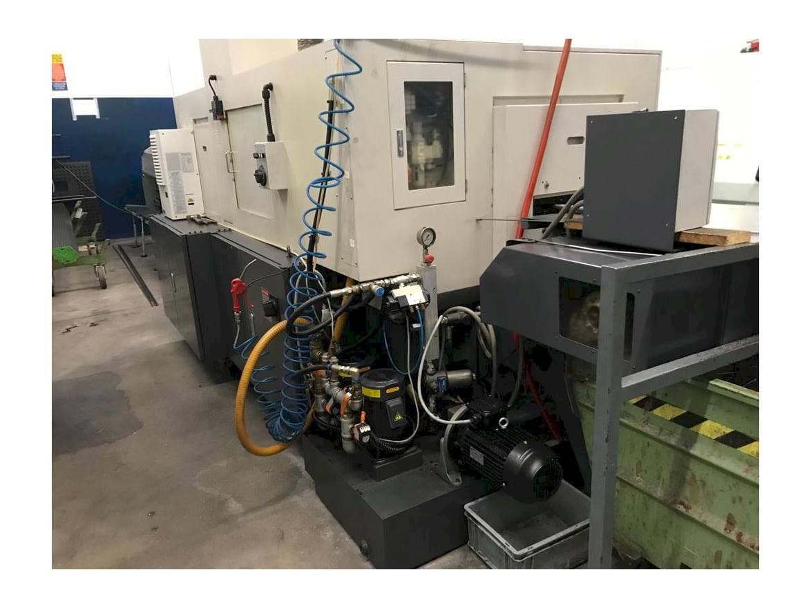 Vista Frontal da Nexturn NST 38 máquina