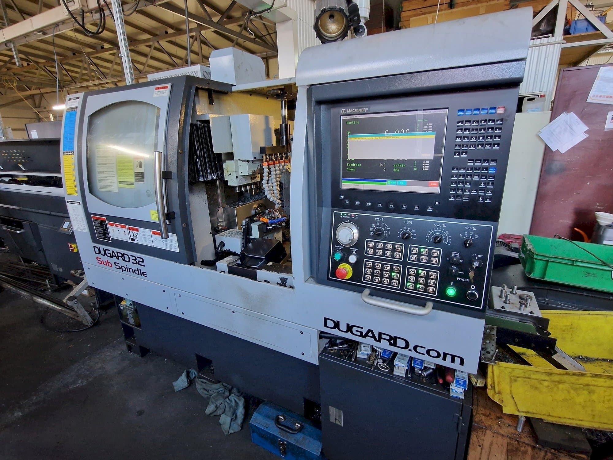 Vista Frontal da Dugard 32 Sub Spindle máquina