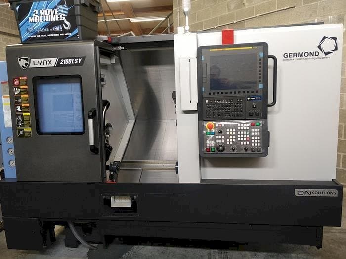 Vista Frontal da DN SOLUTIONS LYNX 2100 LSYB máquina