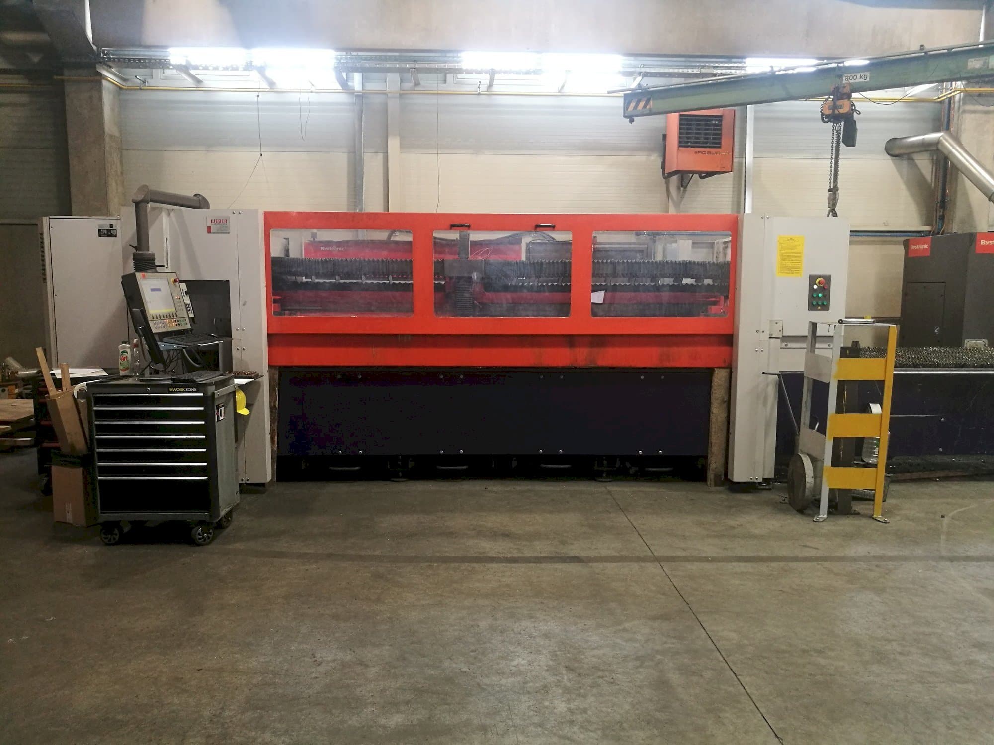 Vista Frontal  da Bystronic Bystar 3015  máquina