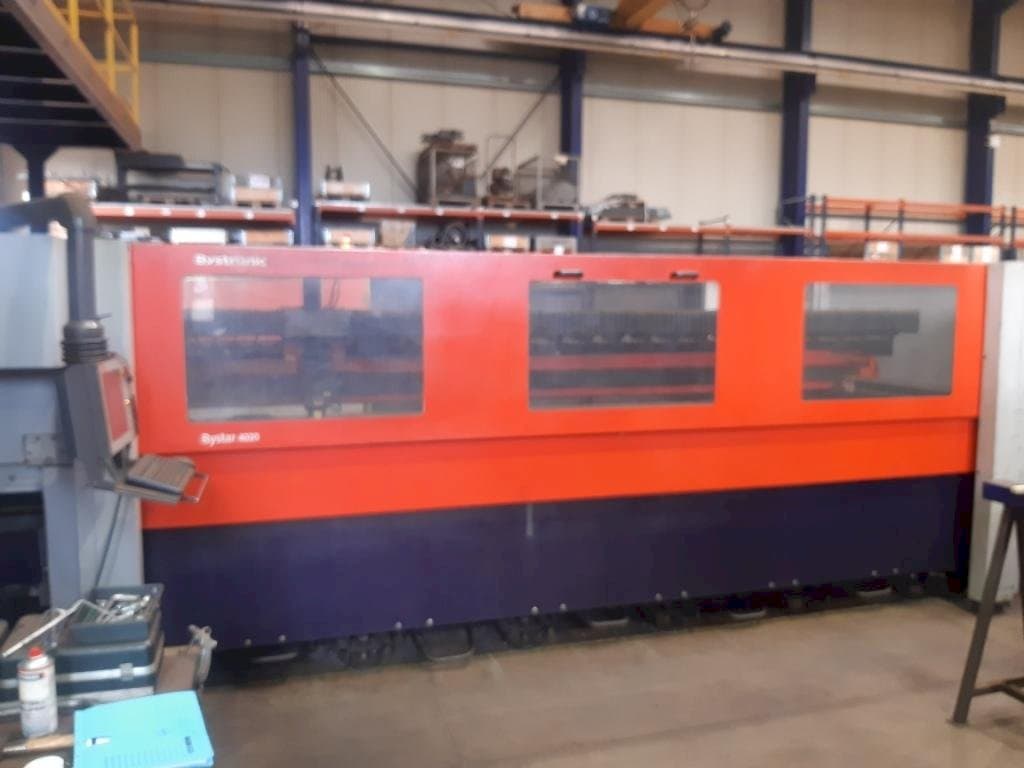 Vista Frontal da Bystronic Bystar 4020 máquina