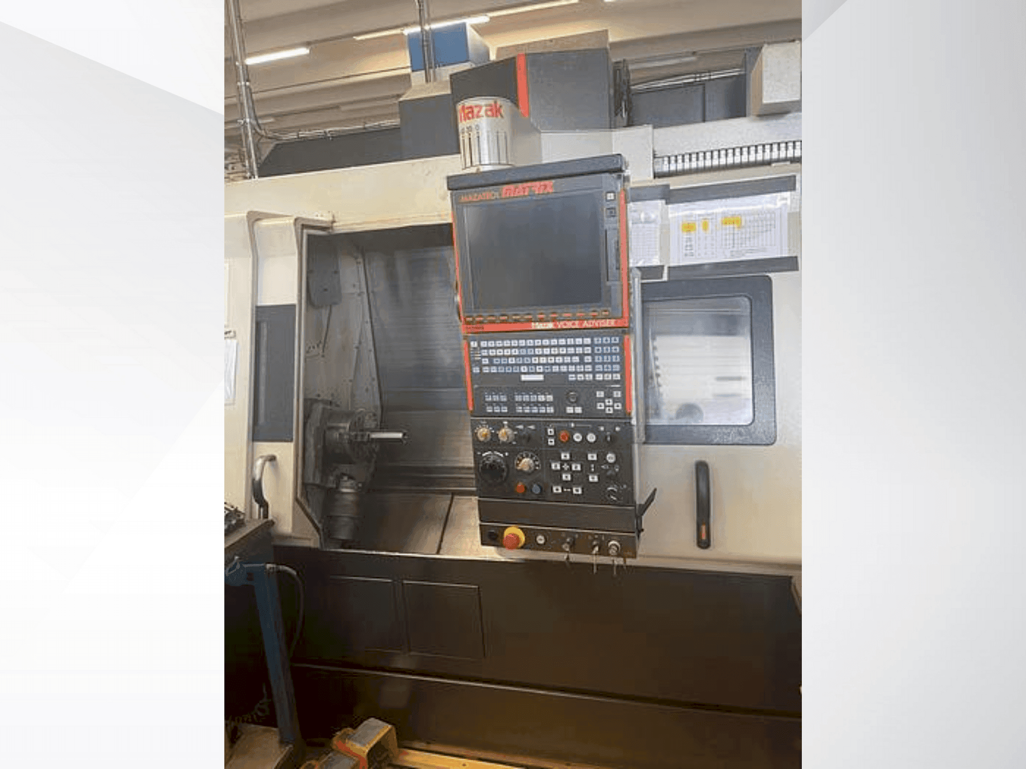 Vista Frontal  da Mazak INTEGREX 200 IV S  máquina