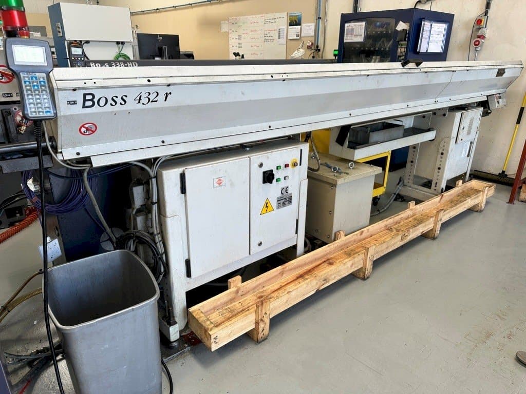 Vista Esquerda da Citizen M-32 máquina