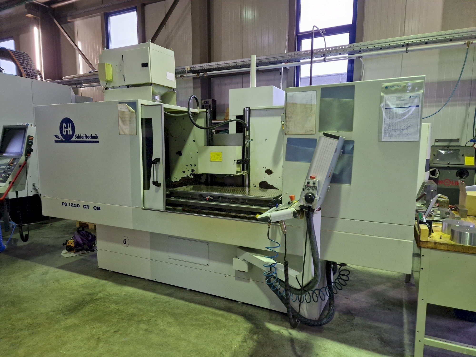 Vista Frontal da GEIBEL & HOTZ FS 1250 GT CB máquina