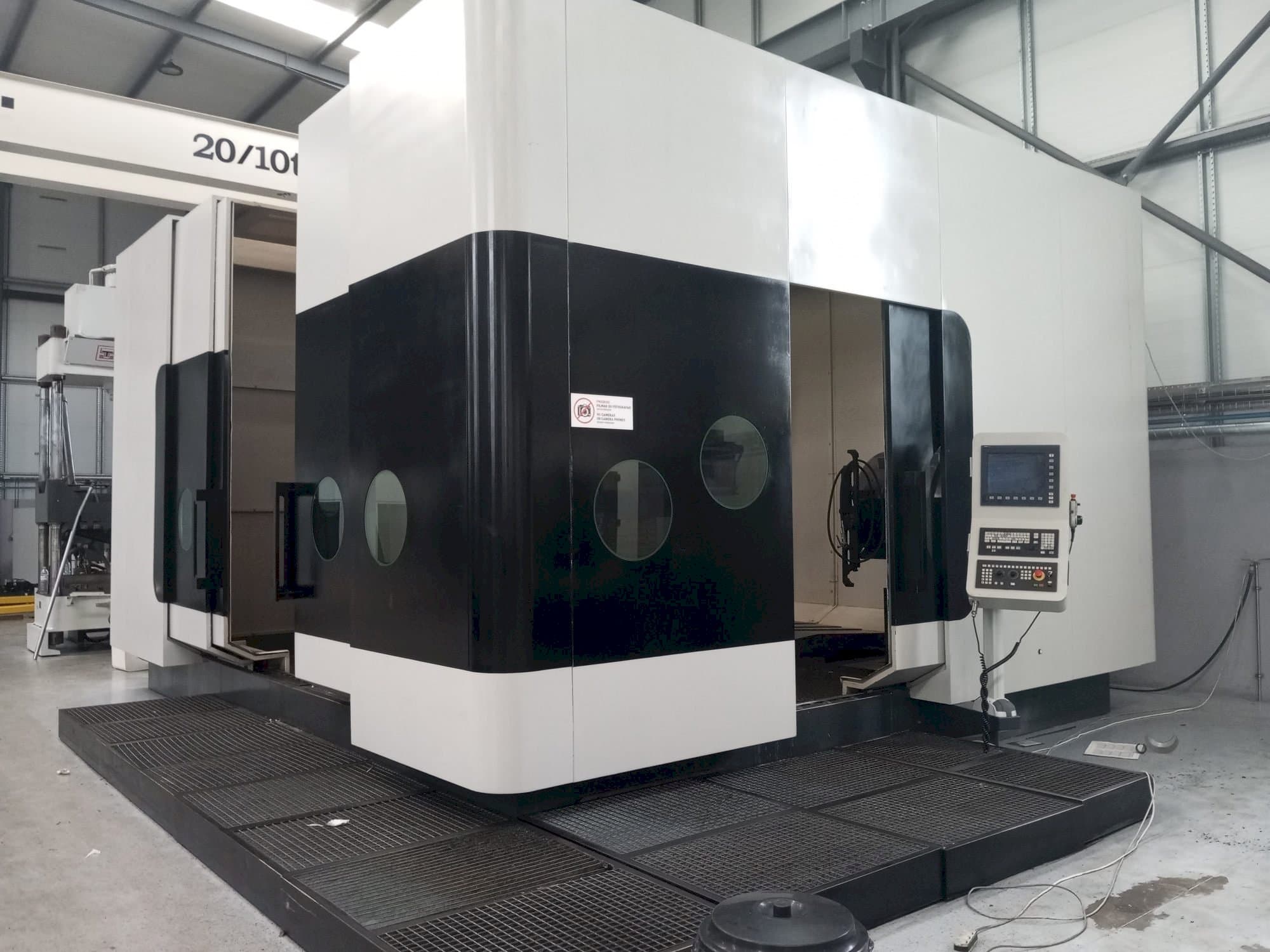 Vista Frontal da CHETO 3000 máquina