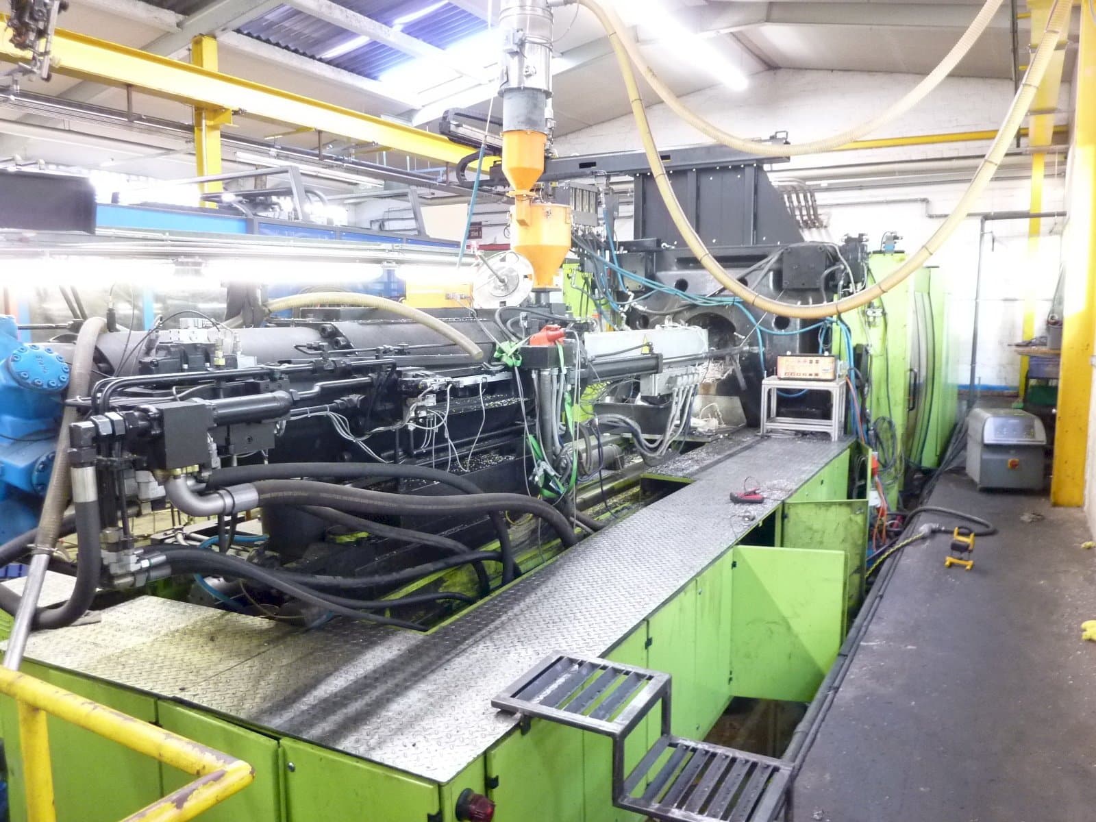 Vista Lateral Esquerda da ENGEL ES 10000/1300 DK máquina