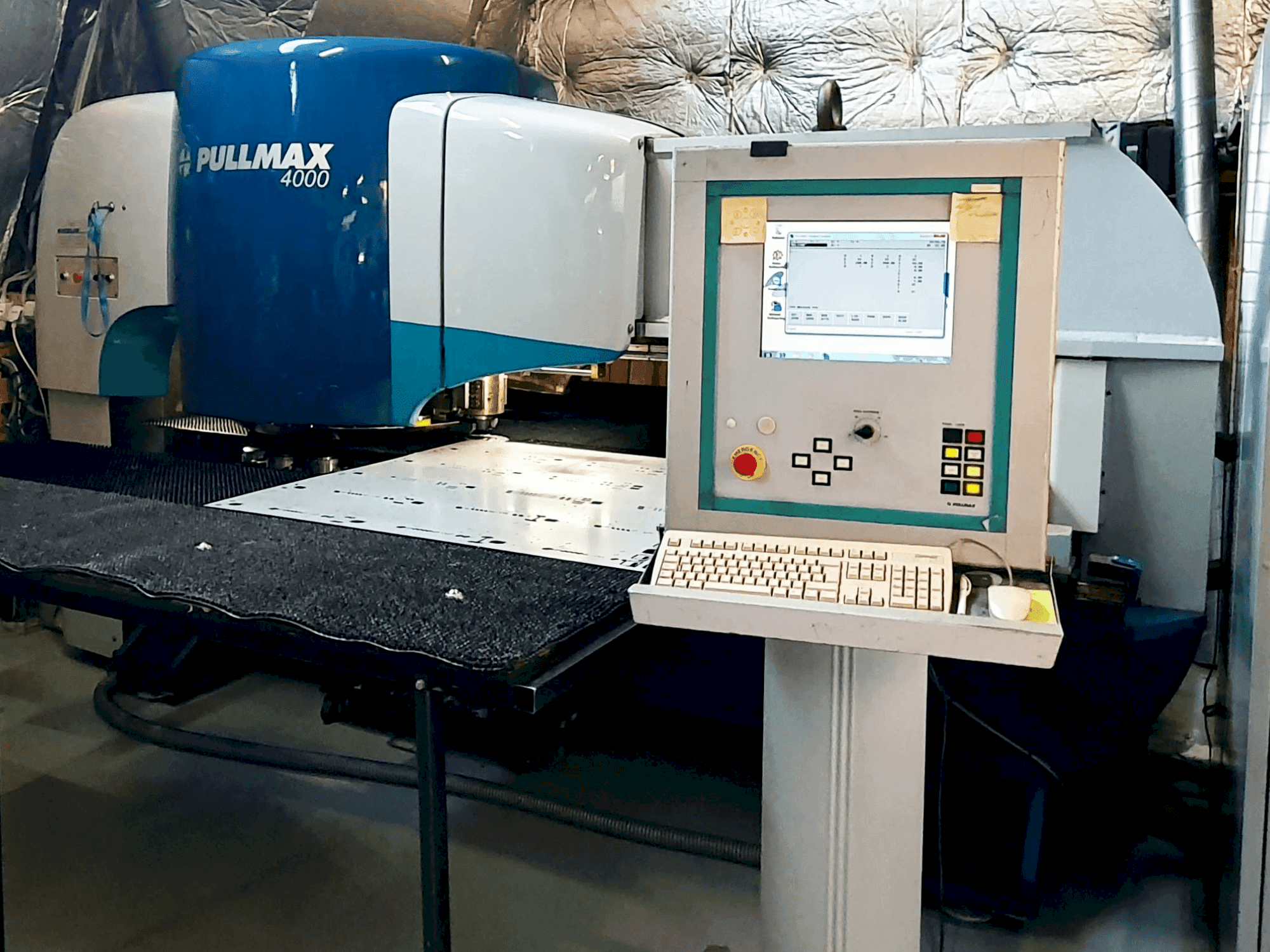 Vista Frontal  da Pullmax 4000  máquina