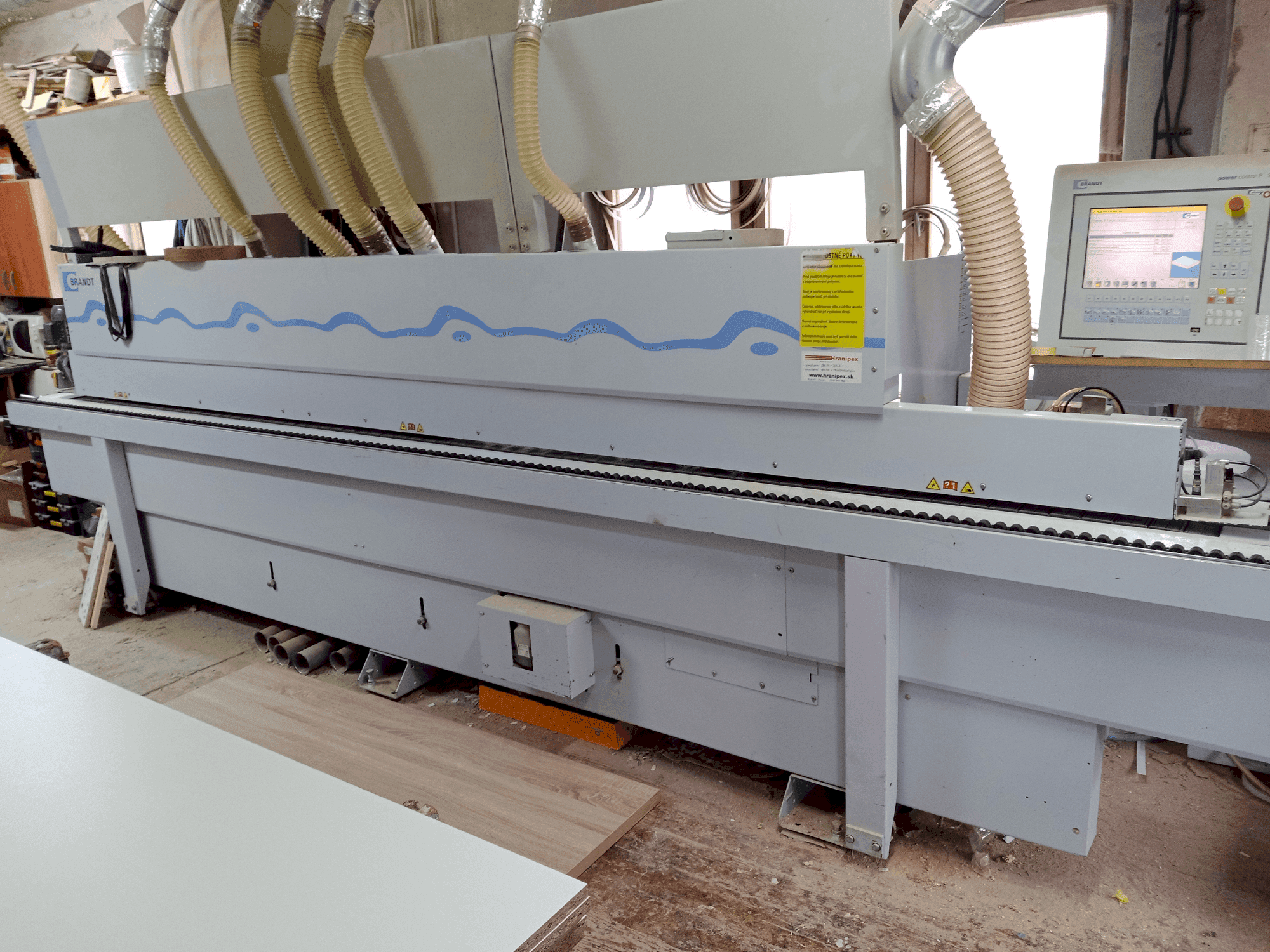 Vista Frontal  da BRANDT Highflex 1440  máquina