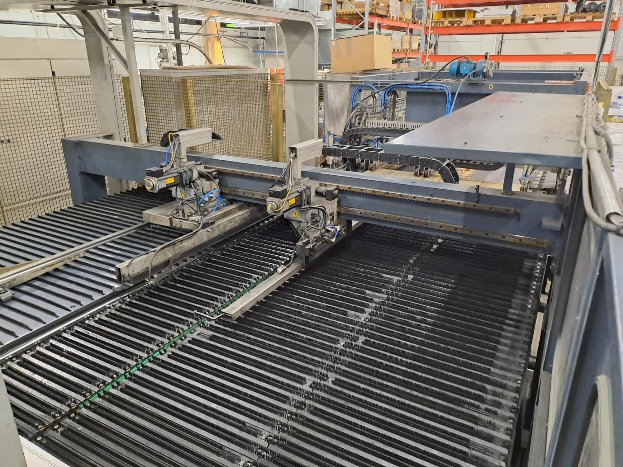 Vista Frontal da Salvagnini S4 máquina