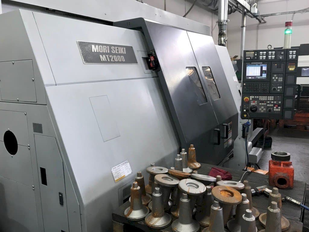Vista Frontal da MORI SEIKI MT 2002 SZ máquina