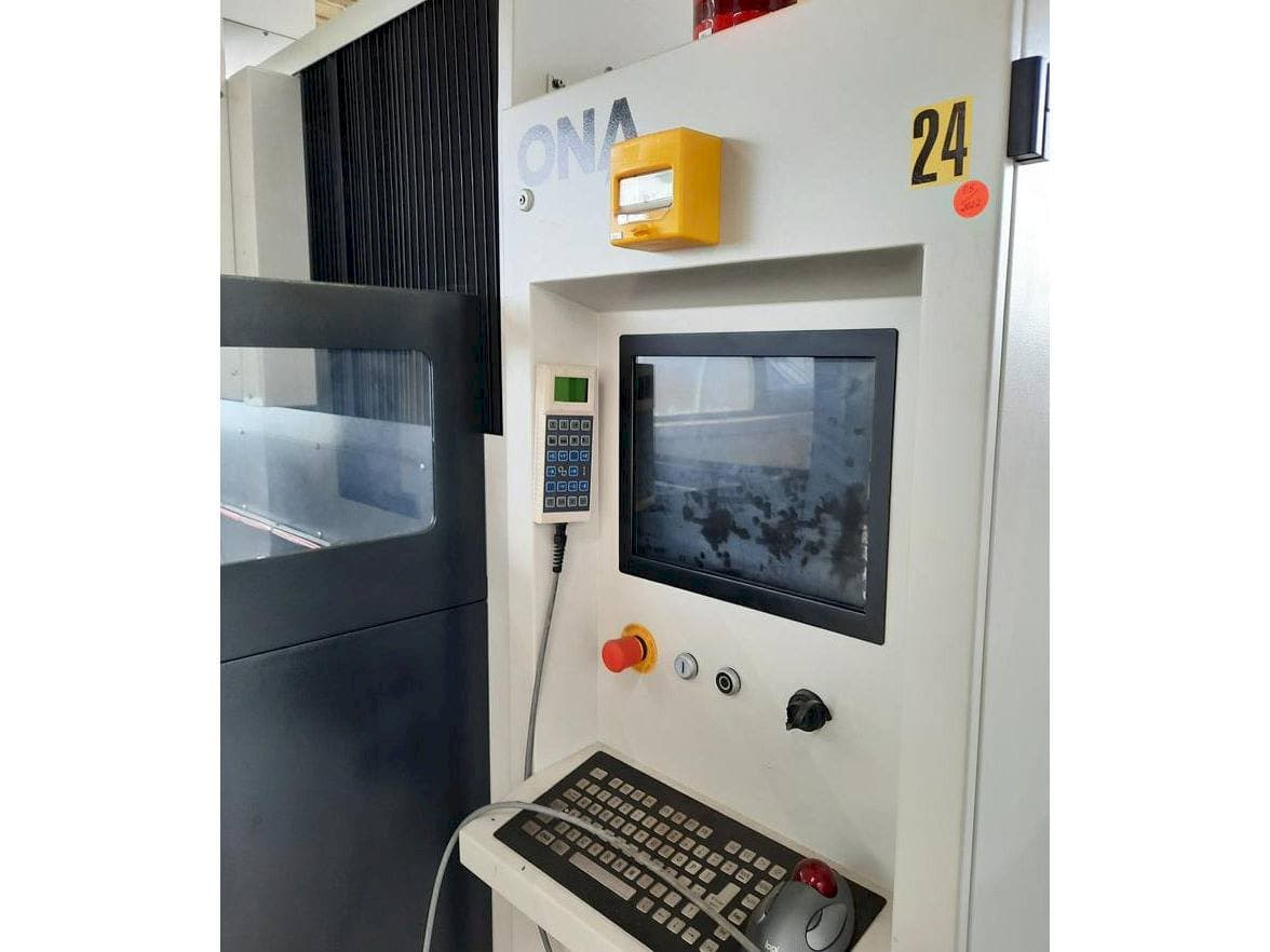 Vista Frontal da ONA NX4F máquina