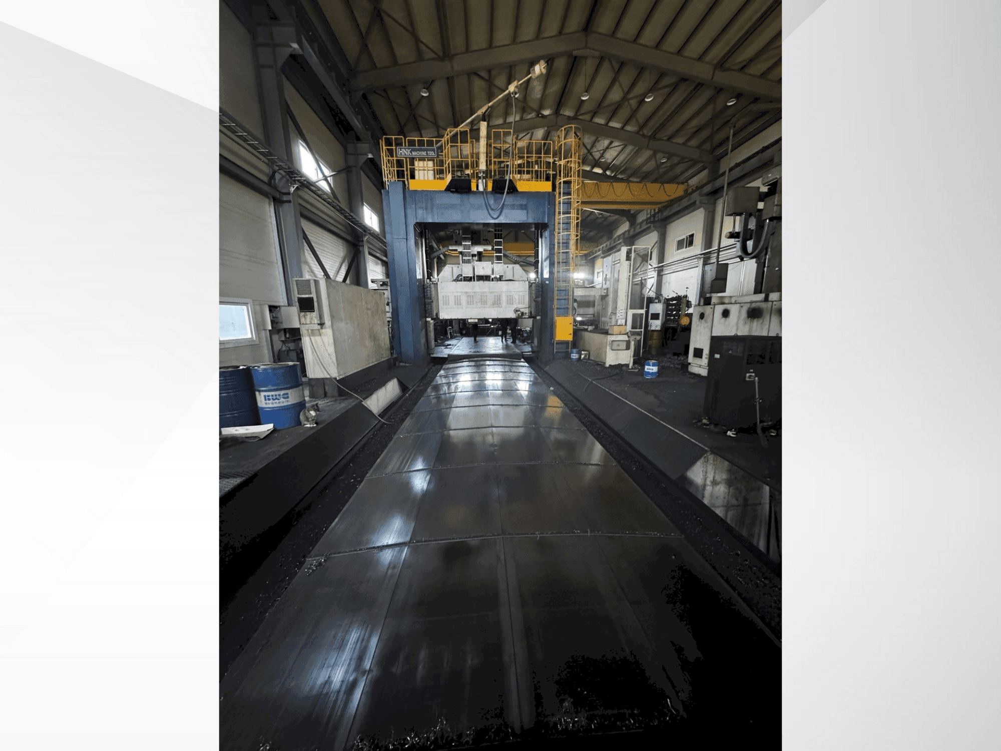 Vista Frontal da HNK HPM 30M máquina