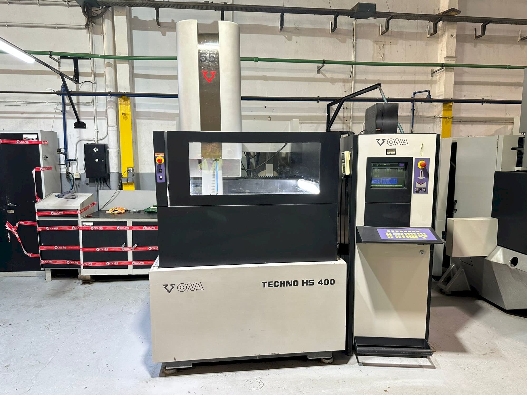 Vista Frontal da ONA HS 400 máquina