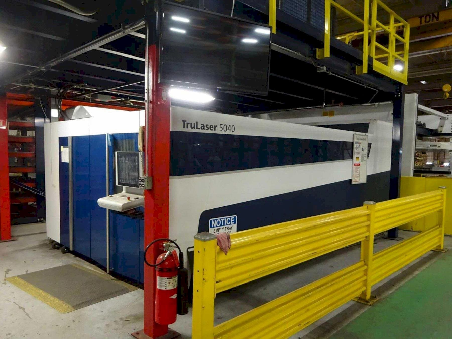 Vista Frontal da Trumpf TruLaser 5040 Fiber máquina