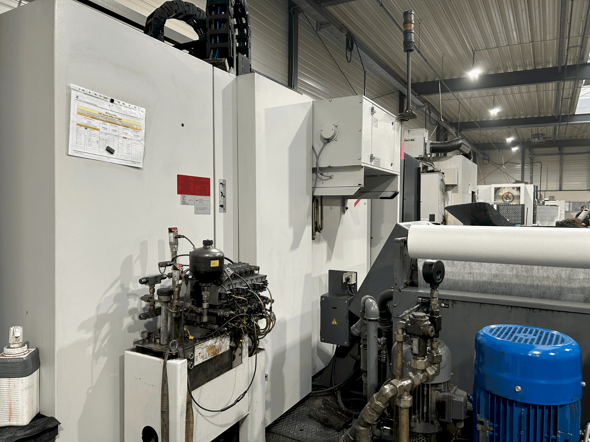 Vista Frontal  da STAMA MC 326 TWIN  máquina