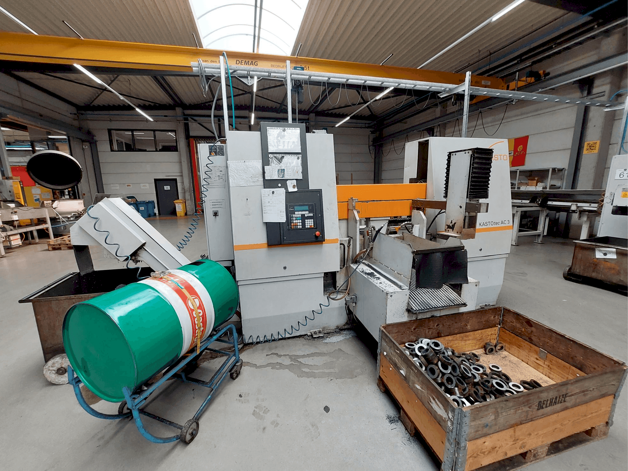 Vista Frontal da KASTO tec A3 máquina