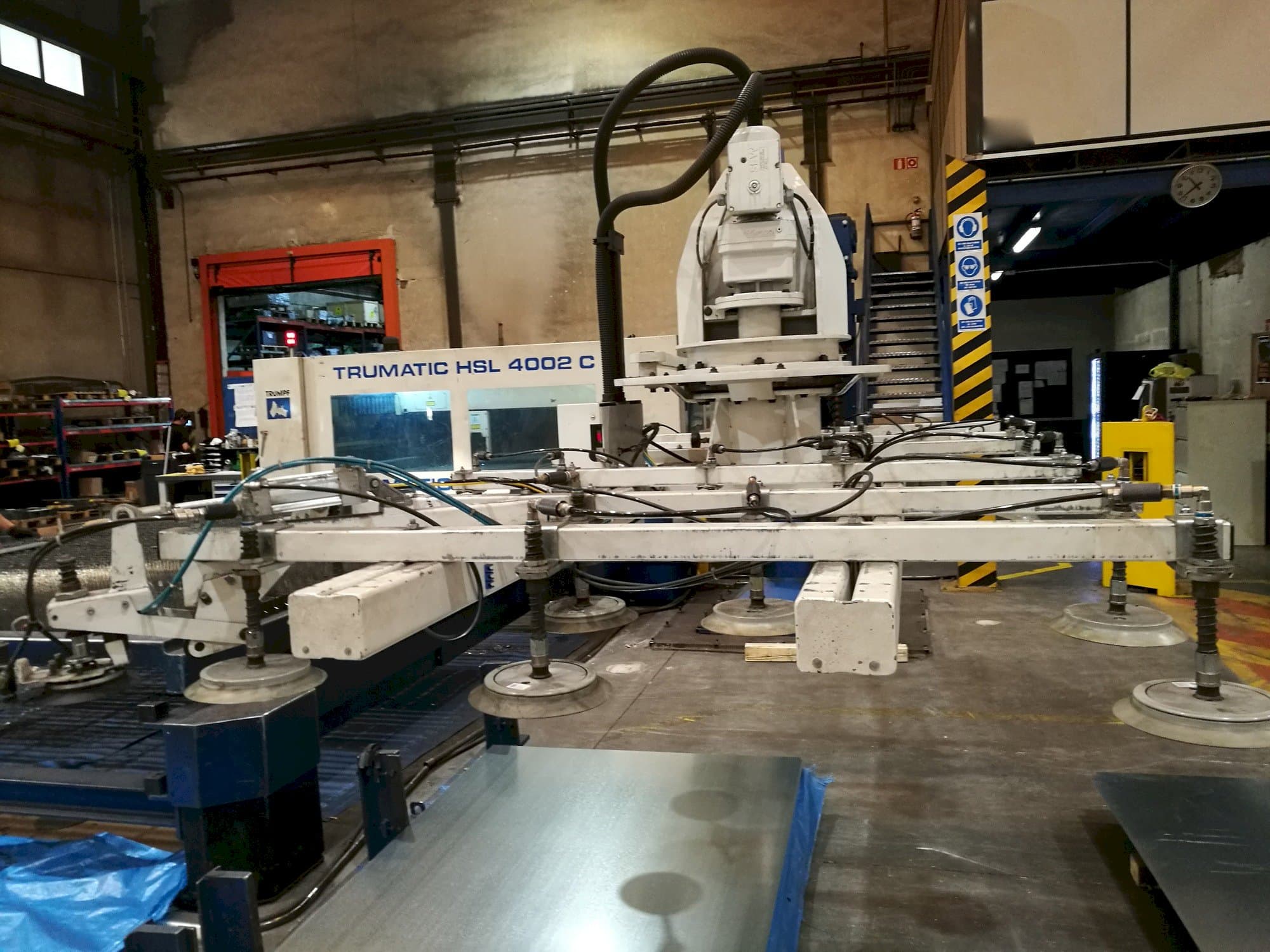 Vista Frontal da Trumpf TRUMATIC HSL 4002 C máquina