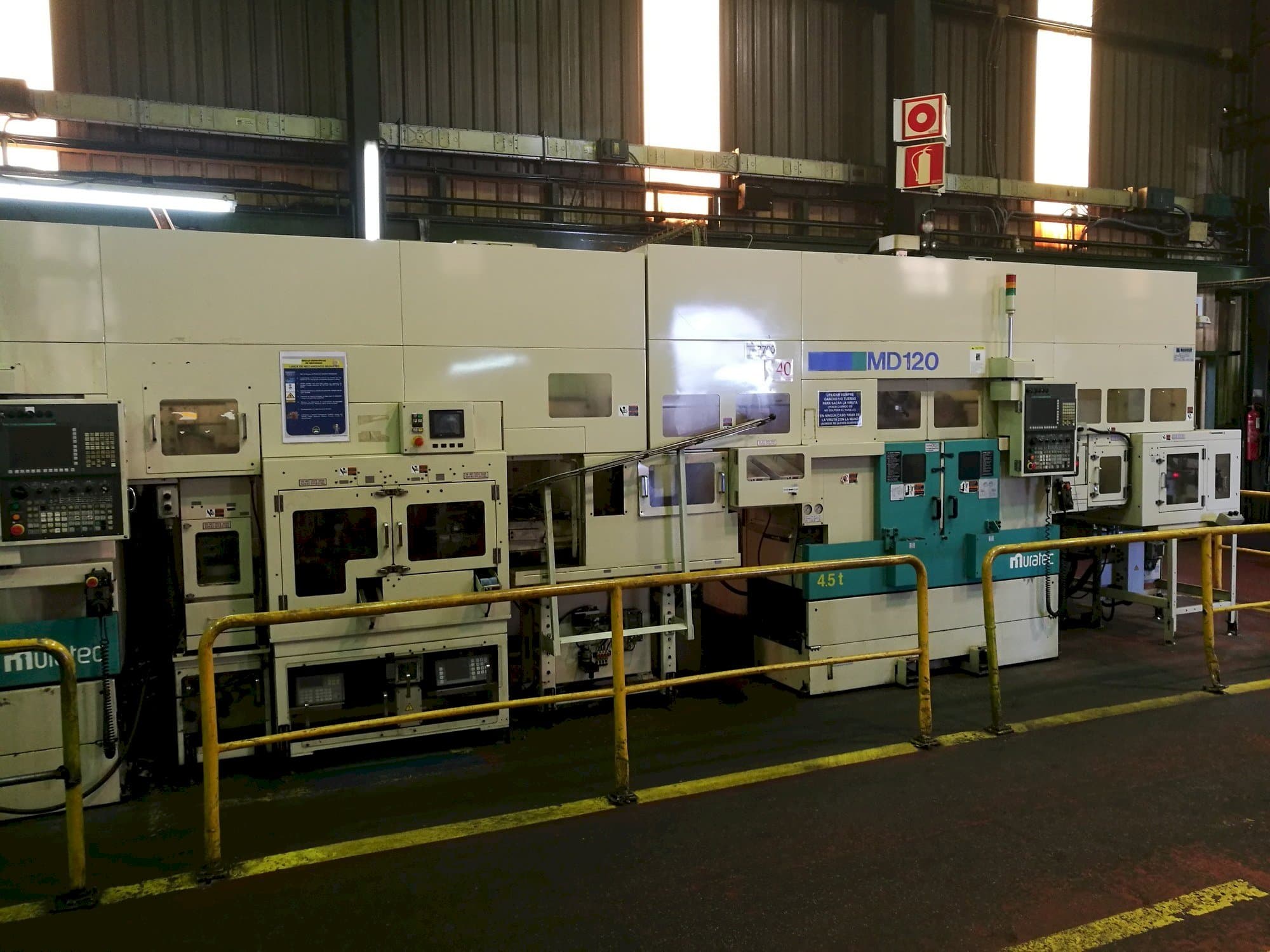 Vista Frontal da Muratec MD120 máquina