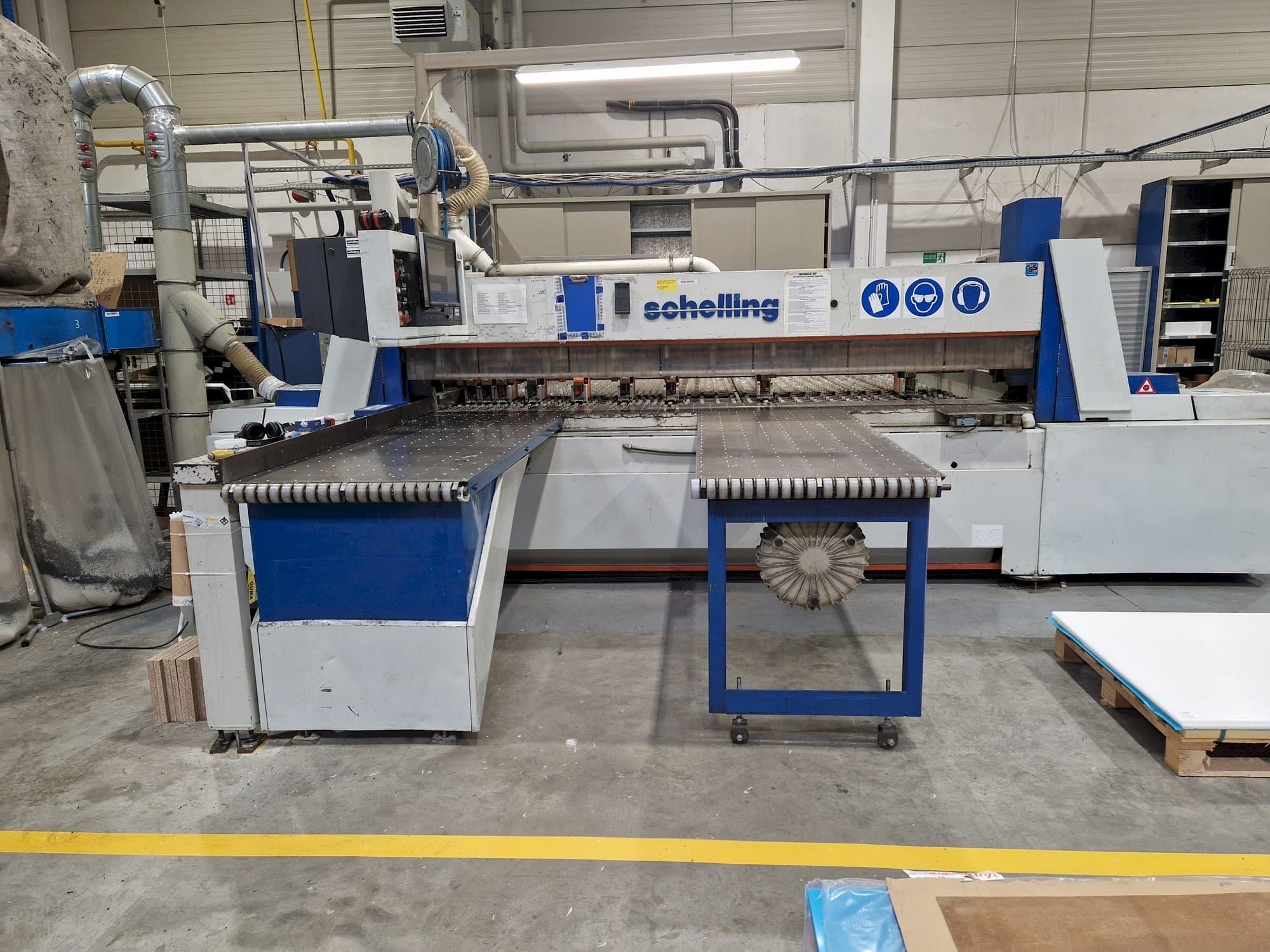 Vista Frontal da SCHELLING FWM-330 máquina