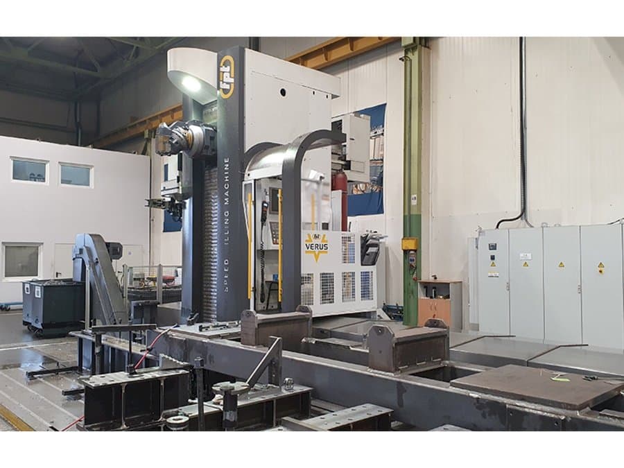 Vista Frontal da FPT VERUS máquina