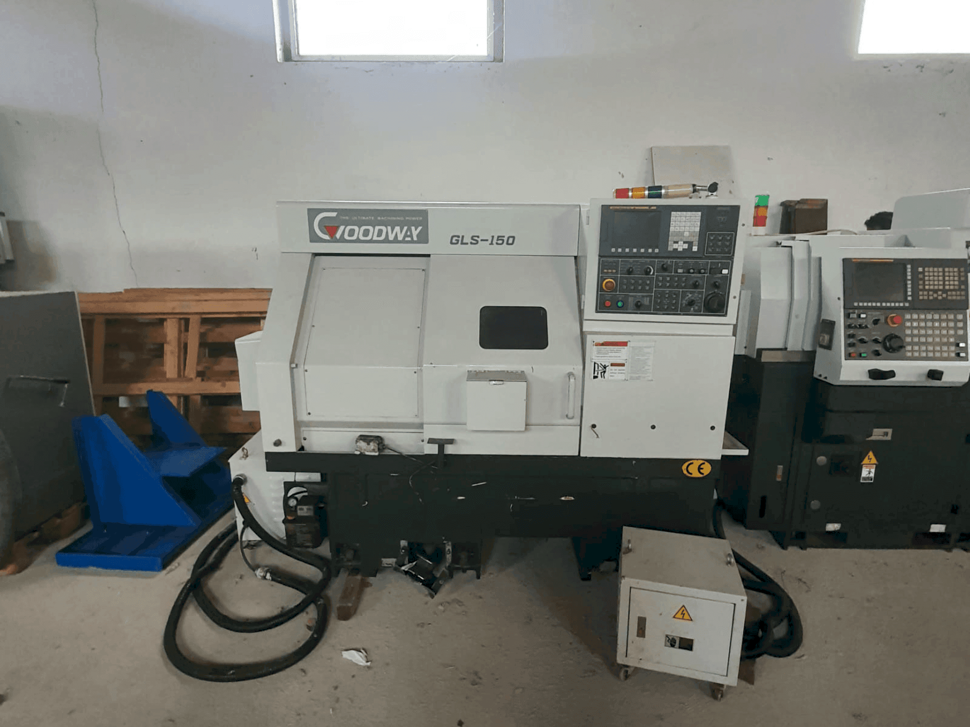 Vista Frontal da Goodway GLS-150 M máquina