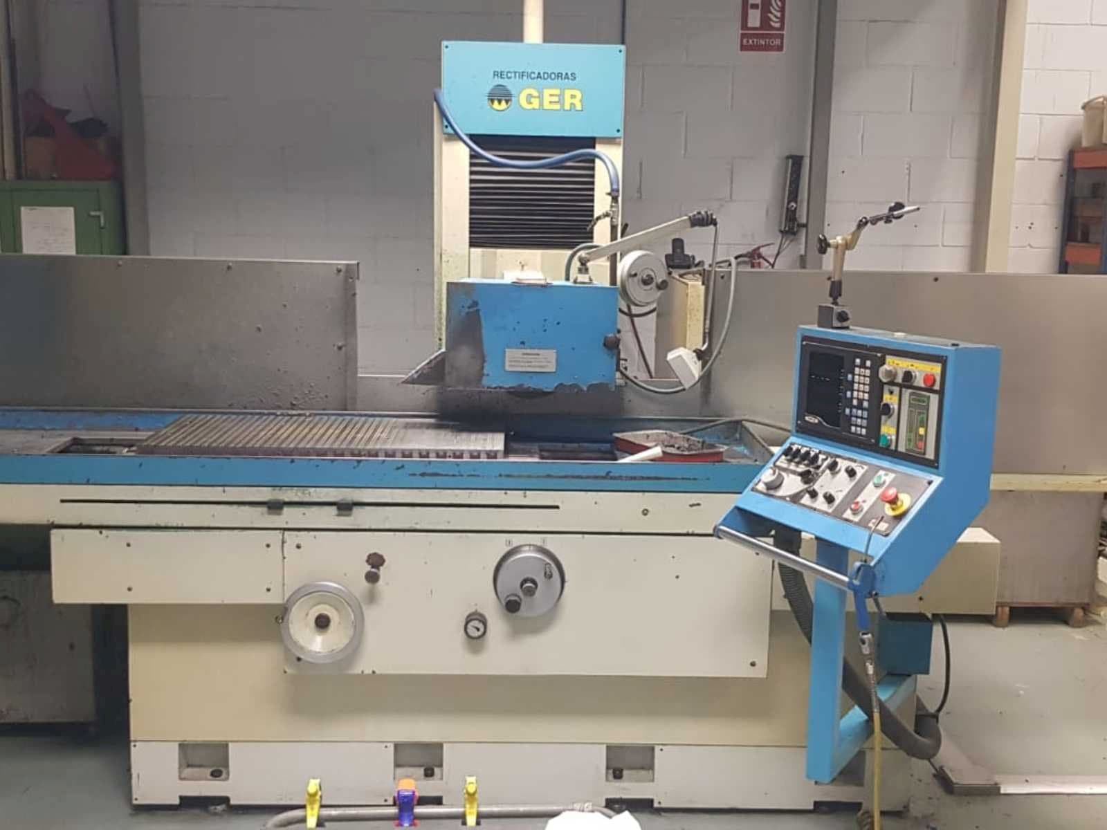 Vista Frontal  da GER S-100/50  máquina