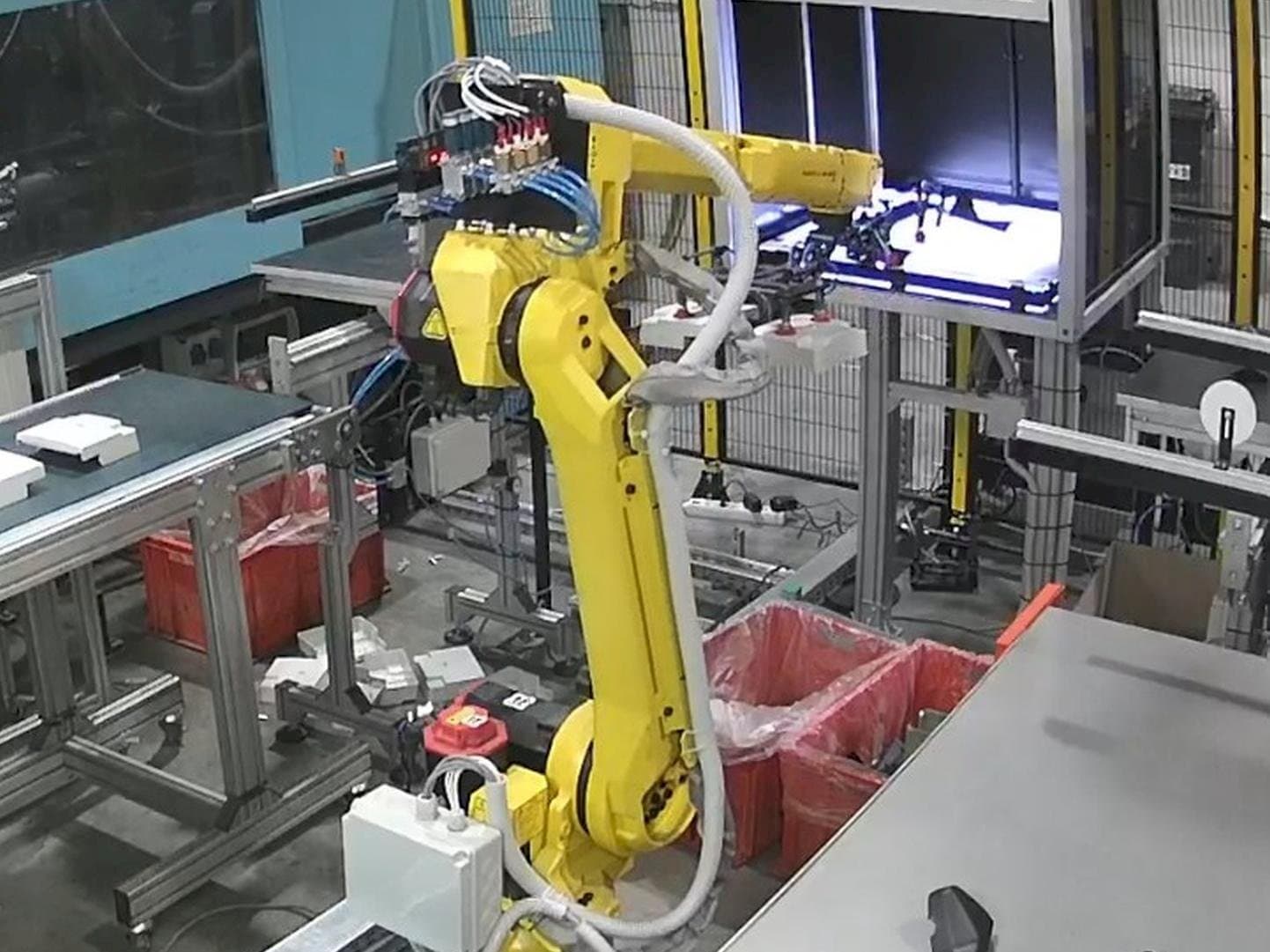 Vista Frontal  da FANUC M20iA12L  máquina
