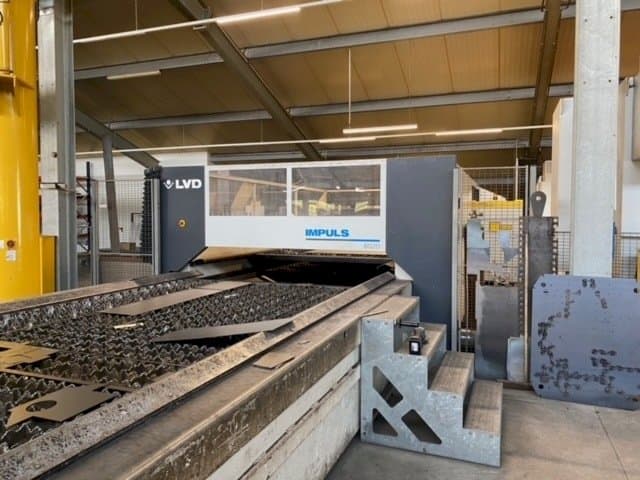 Vista Frontal da LVD Impuls 6020 máquina