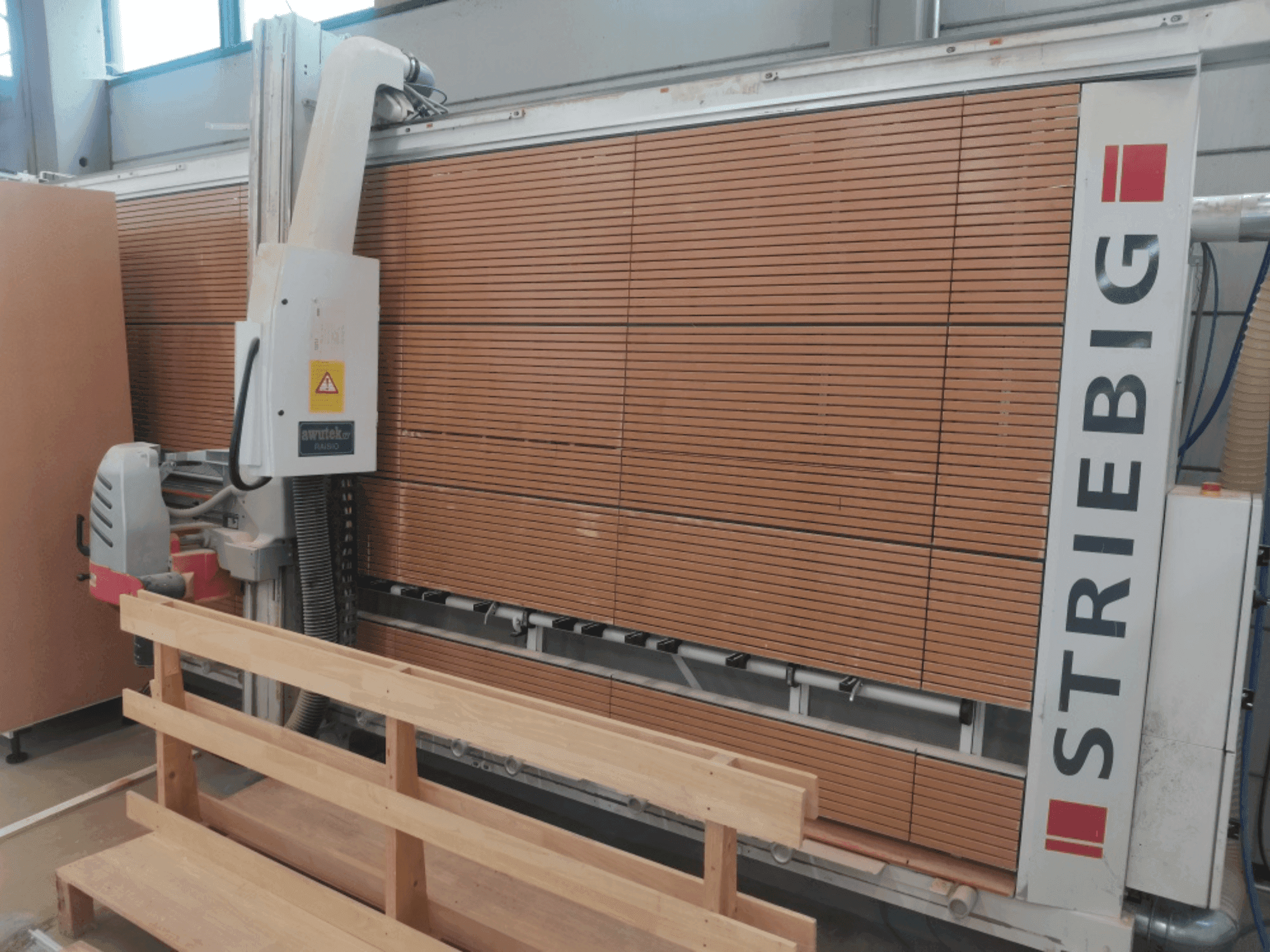 Vista Frontal da STRIEBIG CONTROL 6224 máquina