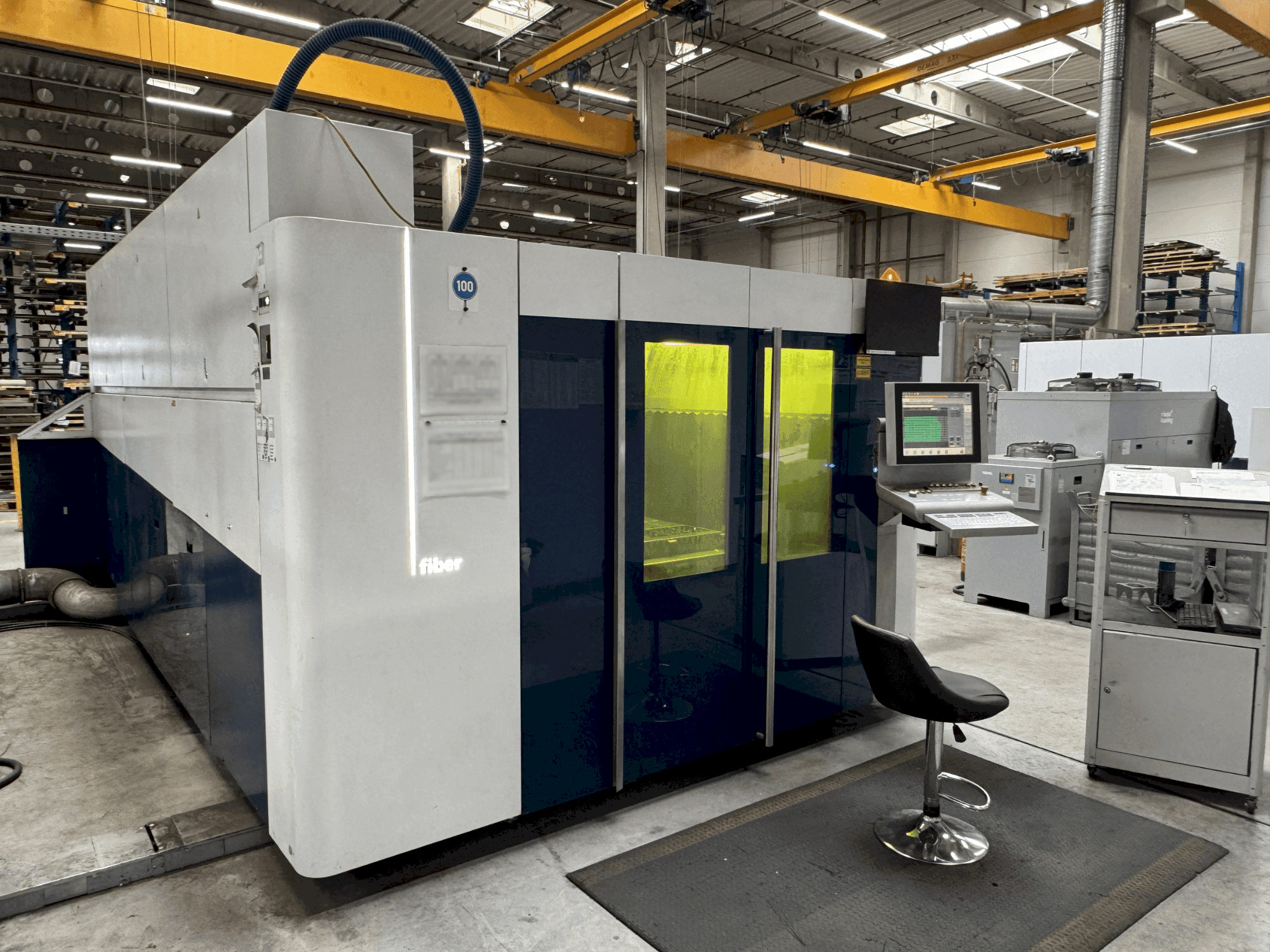 Vista Frontal da TRUMPF TruLaser 5030 Fiber máquina