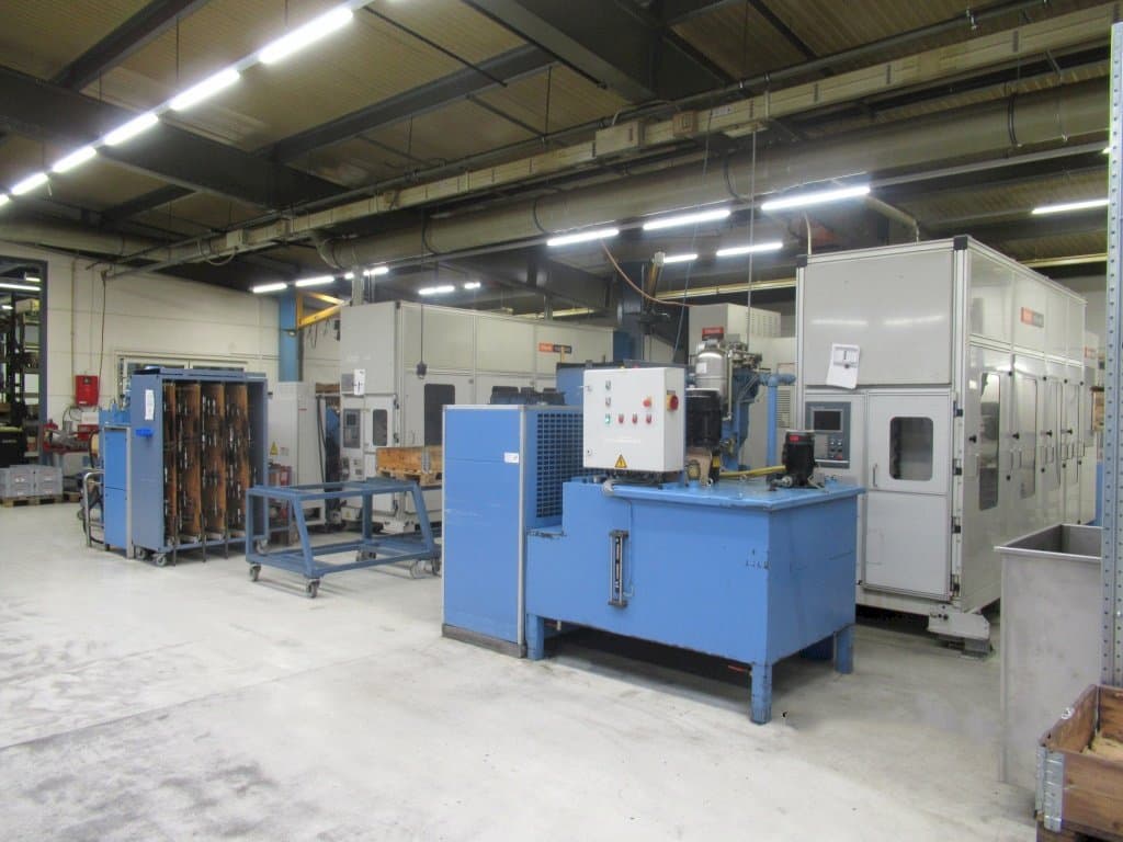 Vista Frontal da Mazak PALLETECH Automation System Production Line máquina