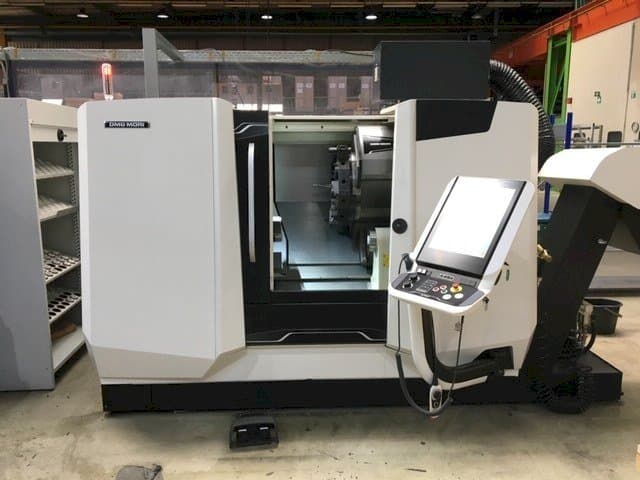 Vista Frontal  da DMG MORI CLX 450  máquina
