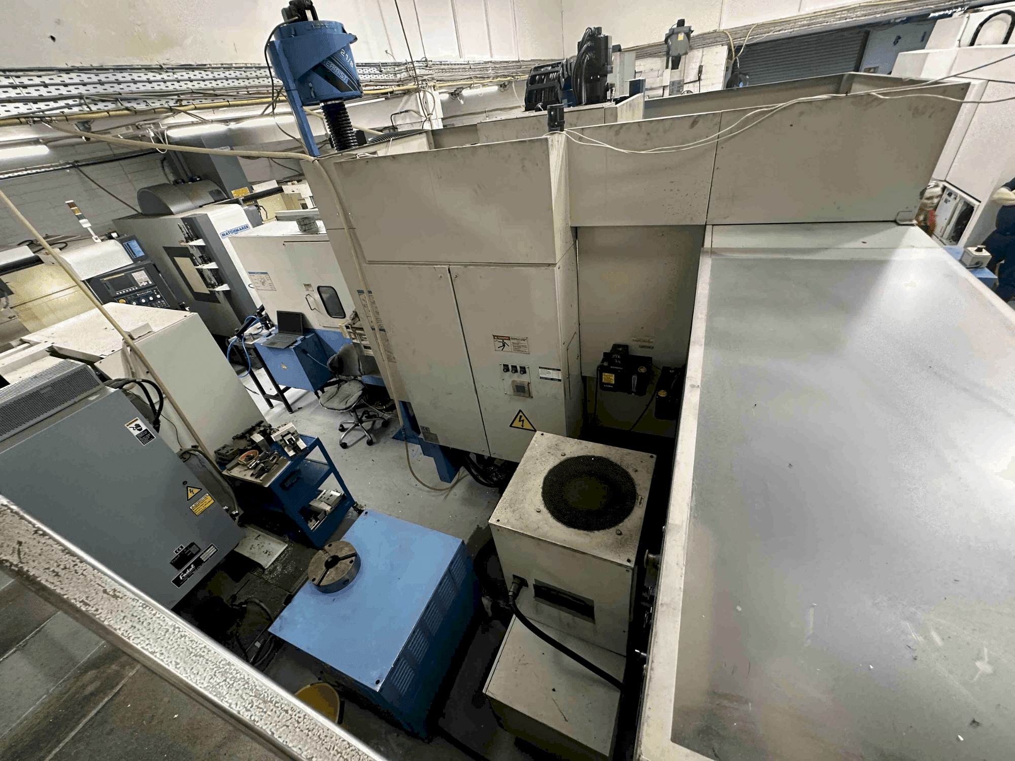 Vista Frontal da Mazak FJV-250 máquina